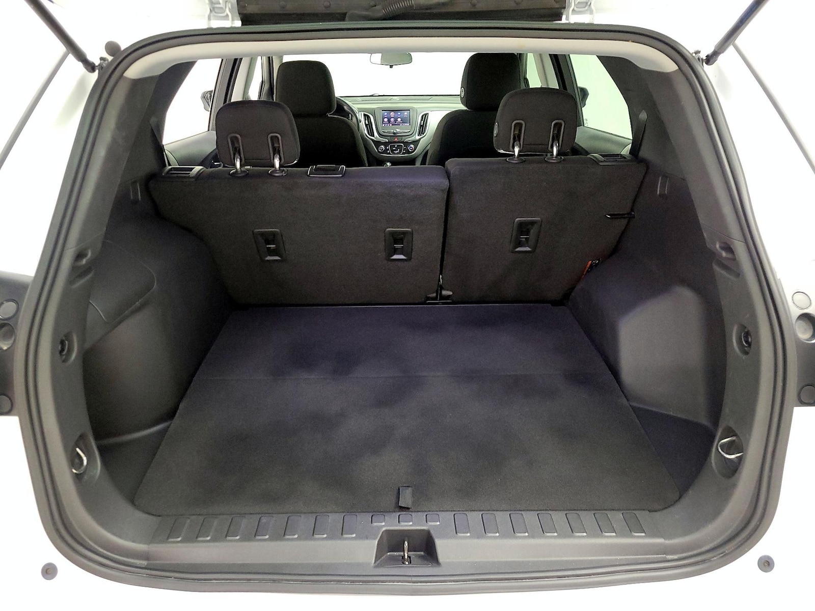 2020 Chevrolet Equinox LS - Photo 22