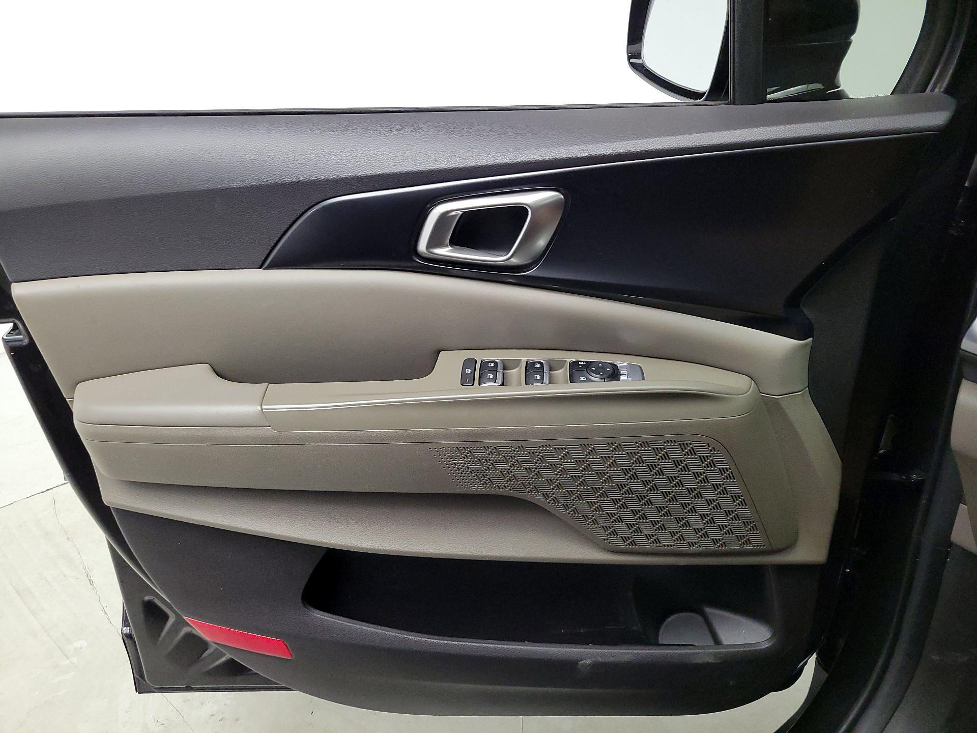 Thumbnail: 2025 Kia Carnival - 12