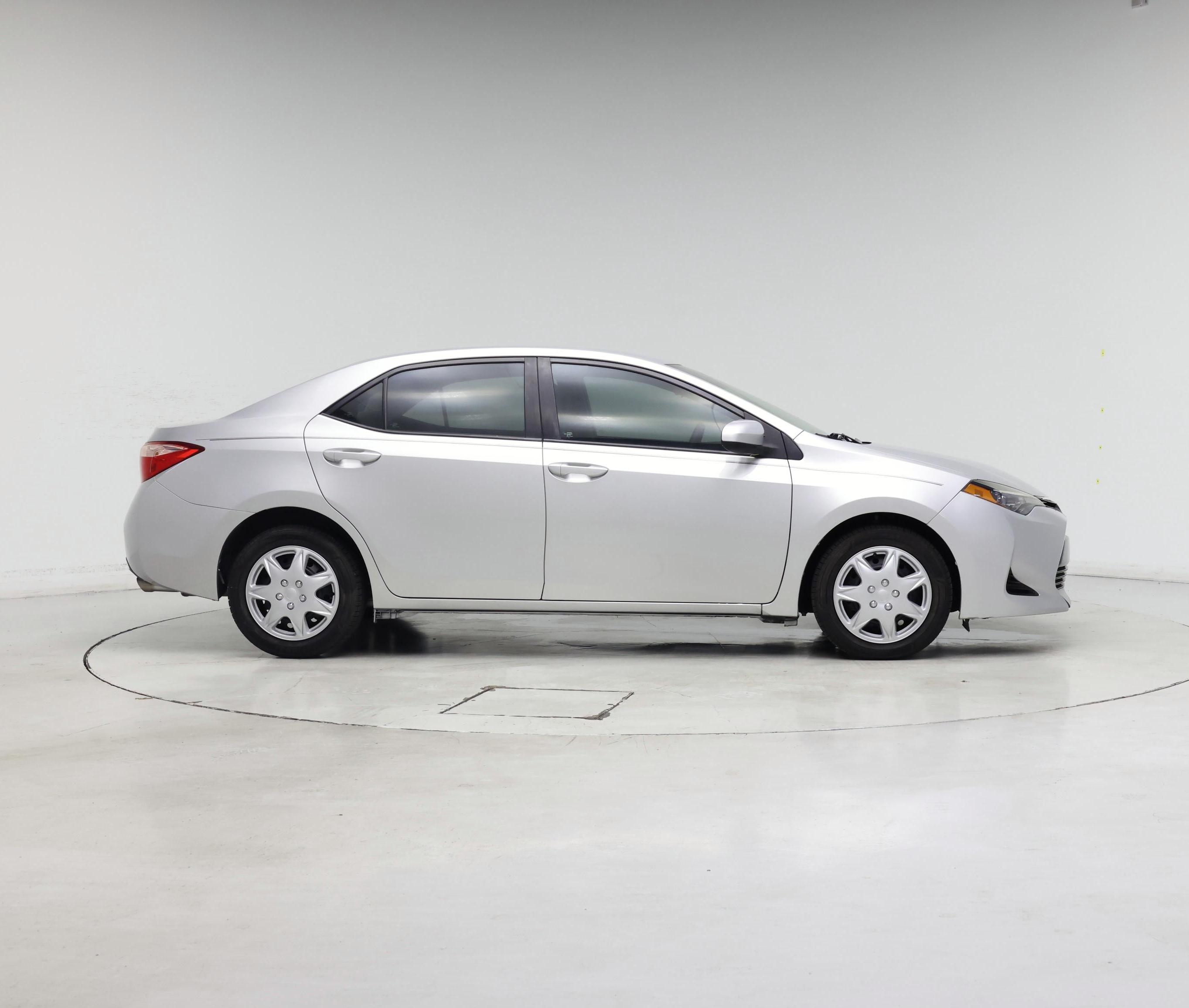 Thumbnail: 2017 Toyota Corolla - 7
