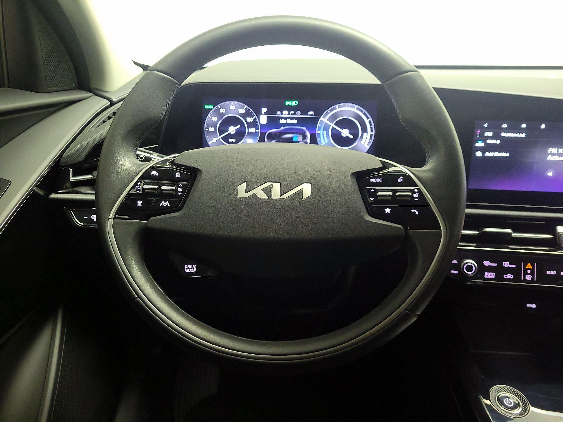 Thumbnail: 2024 Kia Niro - 10