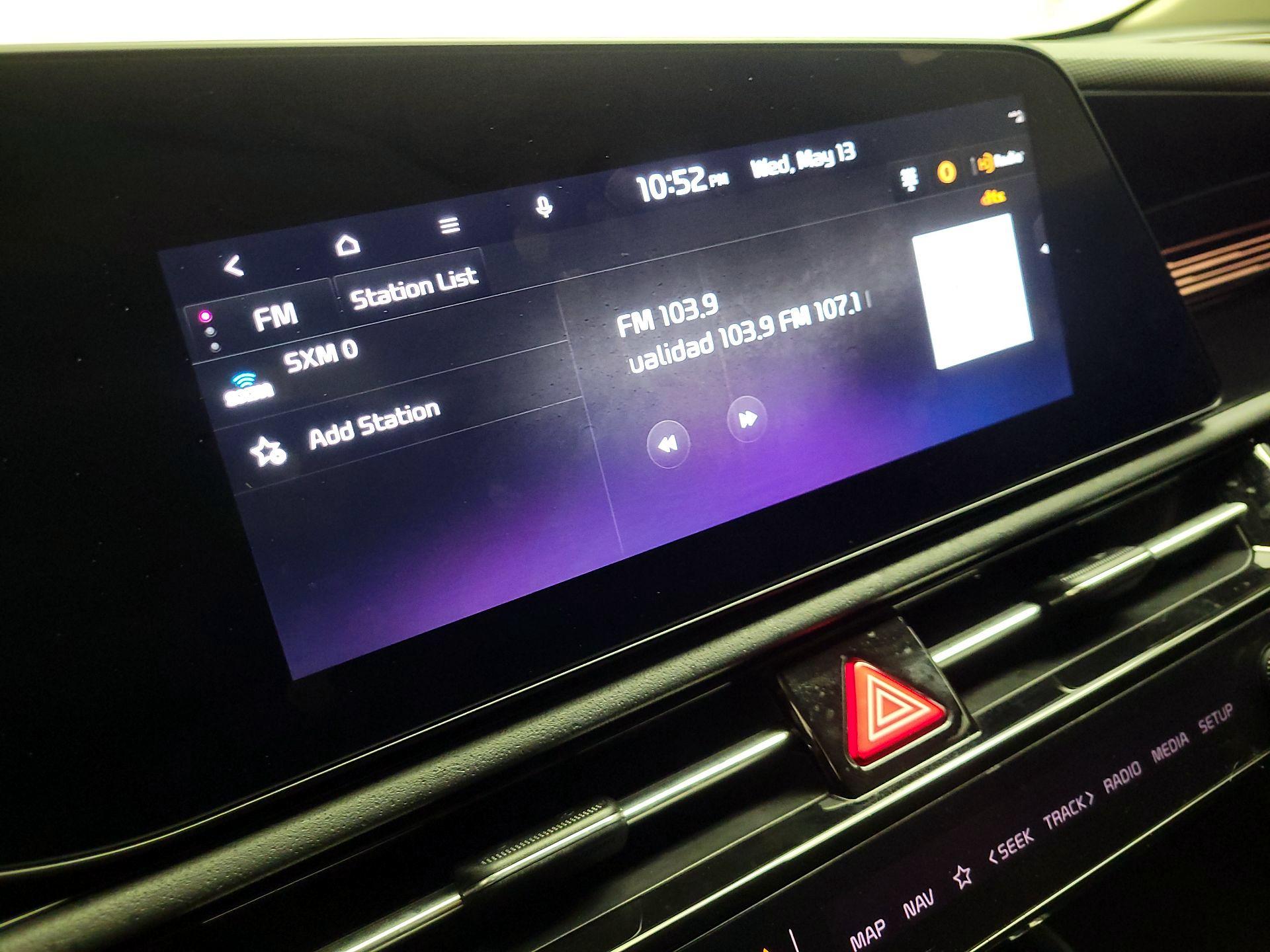 Thumbnail: 2024 Kia Niro - 16