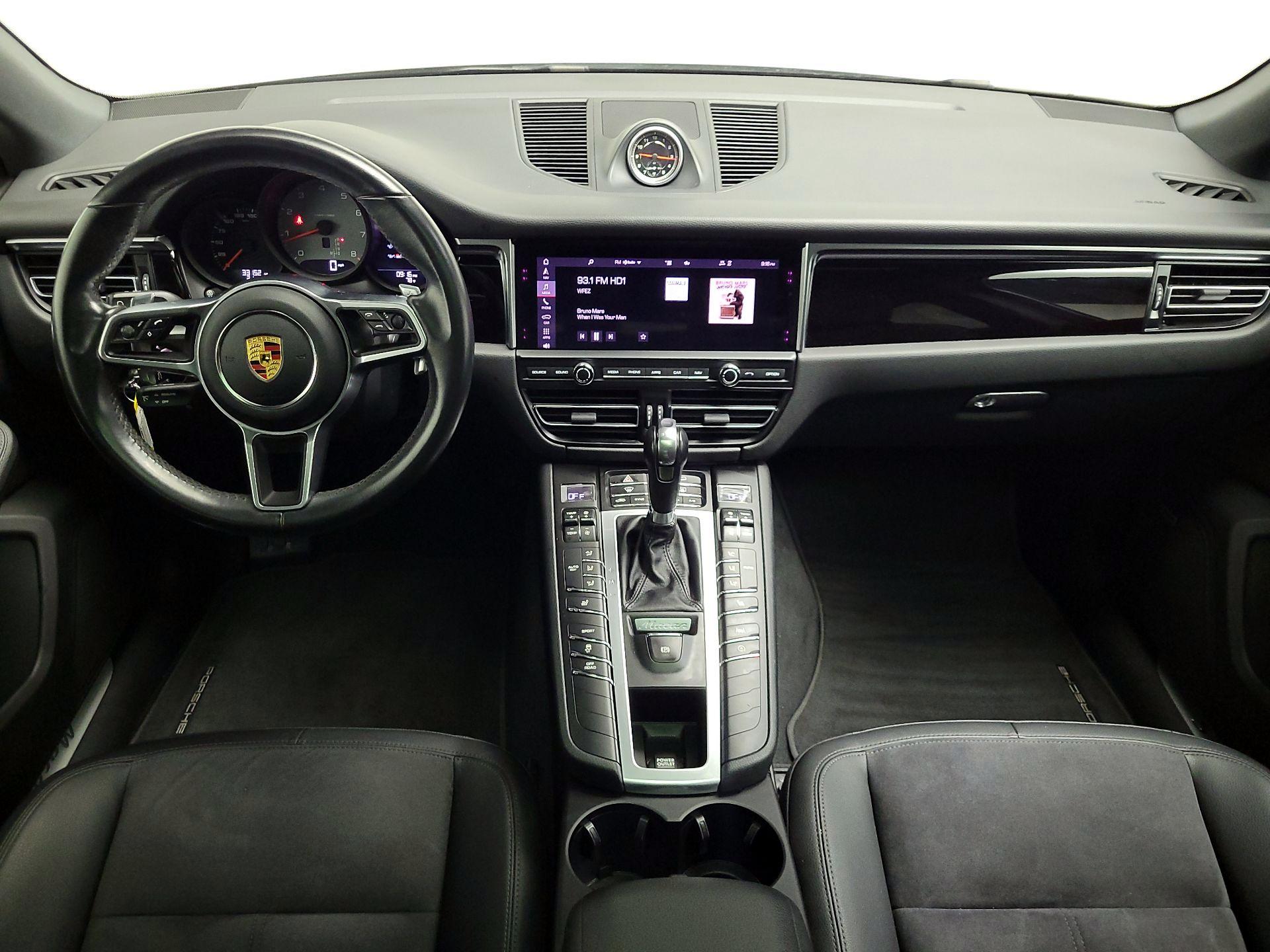 Thumbnail: 2020 Porsche Macan - 9