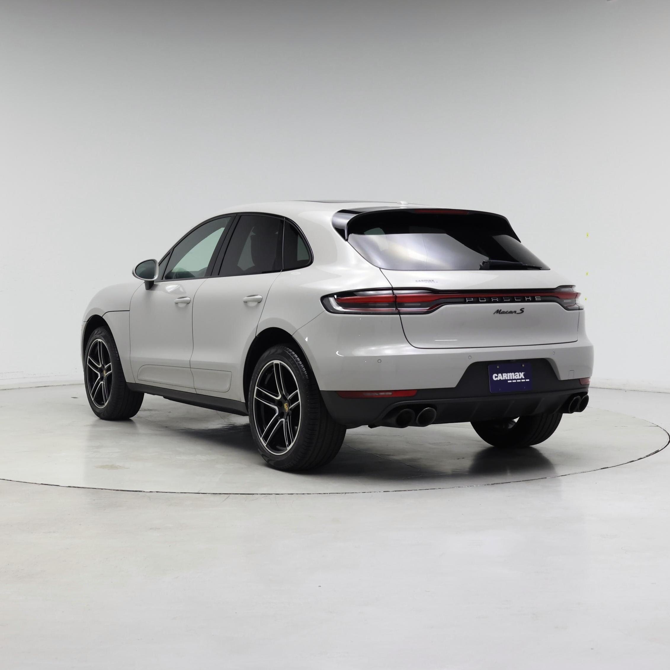 Thumbnail: 2020 Porsche Macan - 2