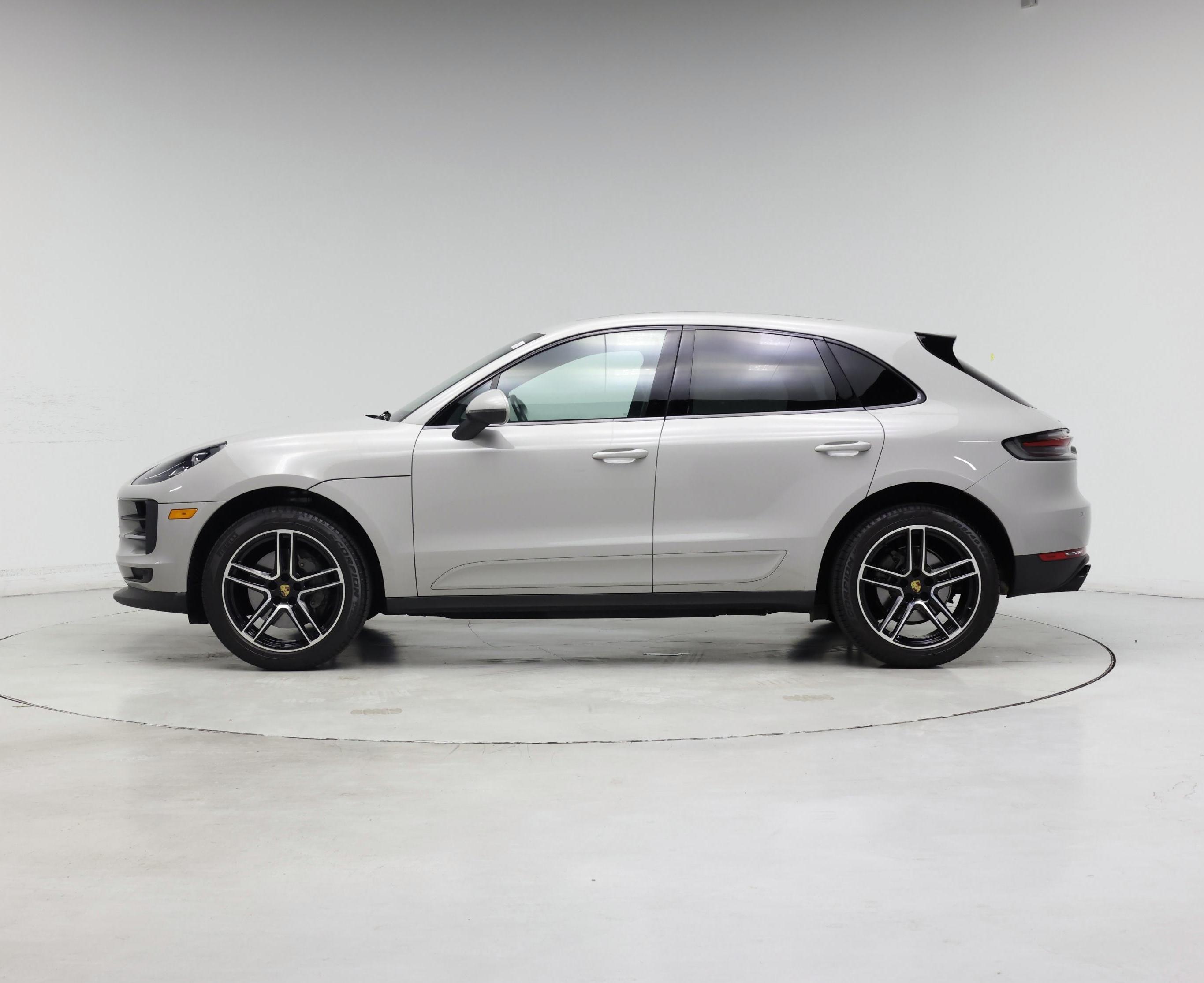 Thumbnail: 2020 Porsche Macan - 3