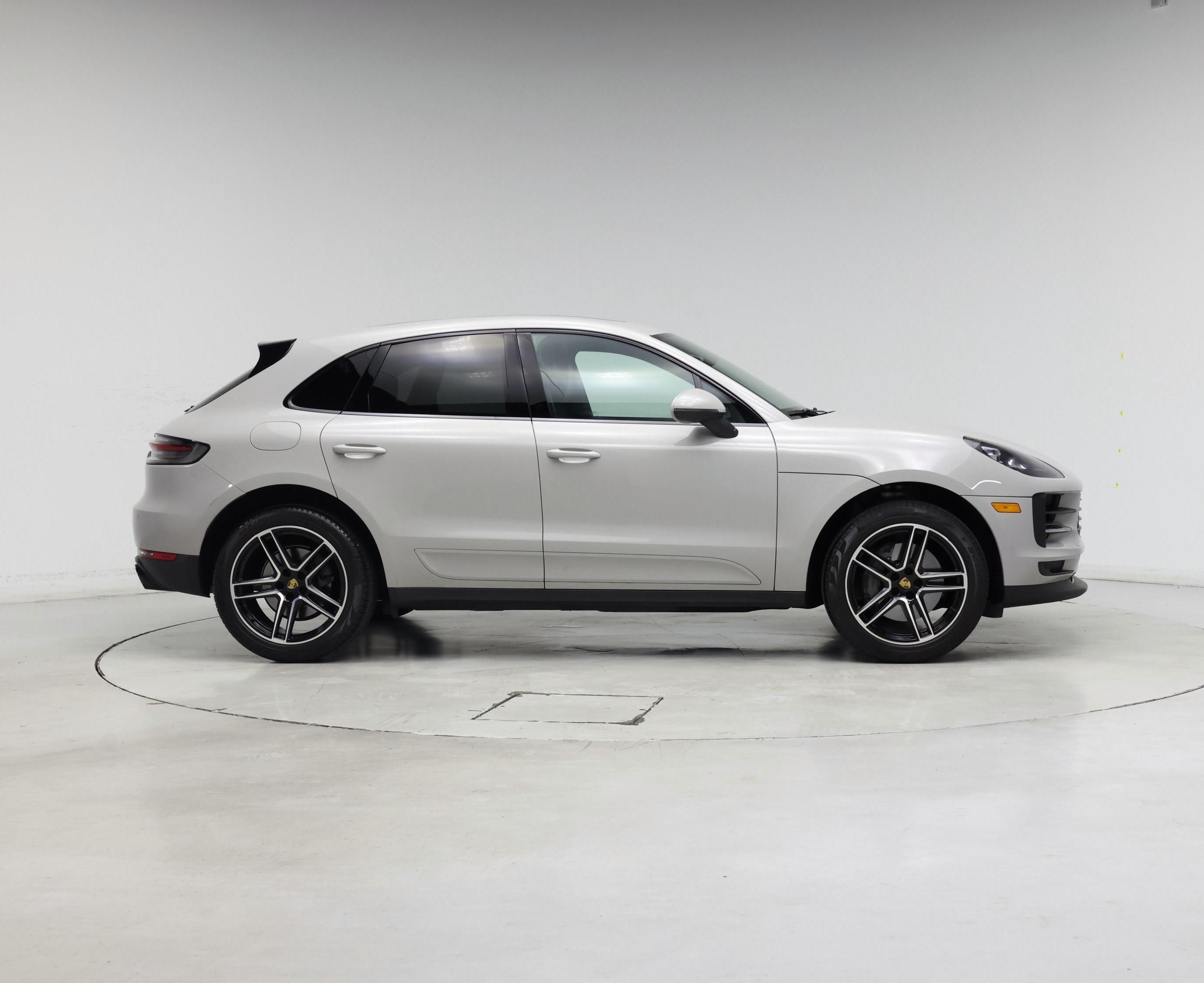 Thumbnail: 2020 Porsche Macan - 7