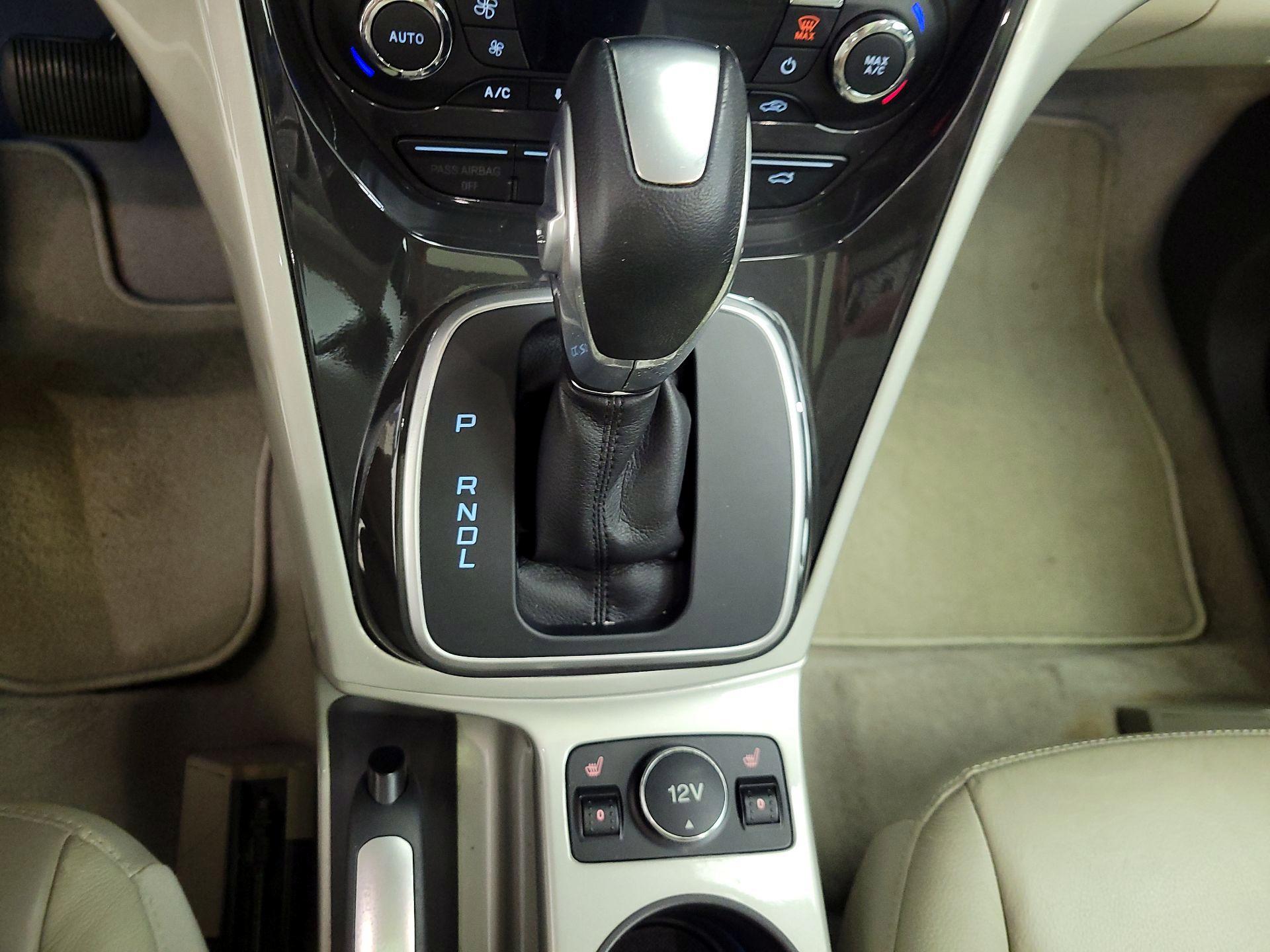 Thumbnail: 2015 Ford C-Max - 18
