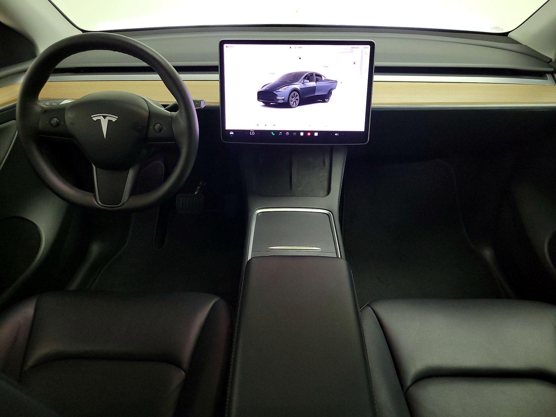 Thumbnail: 2025 Tesla Model Y - 9