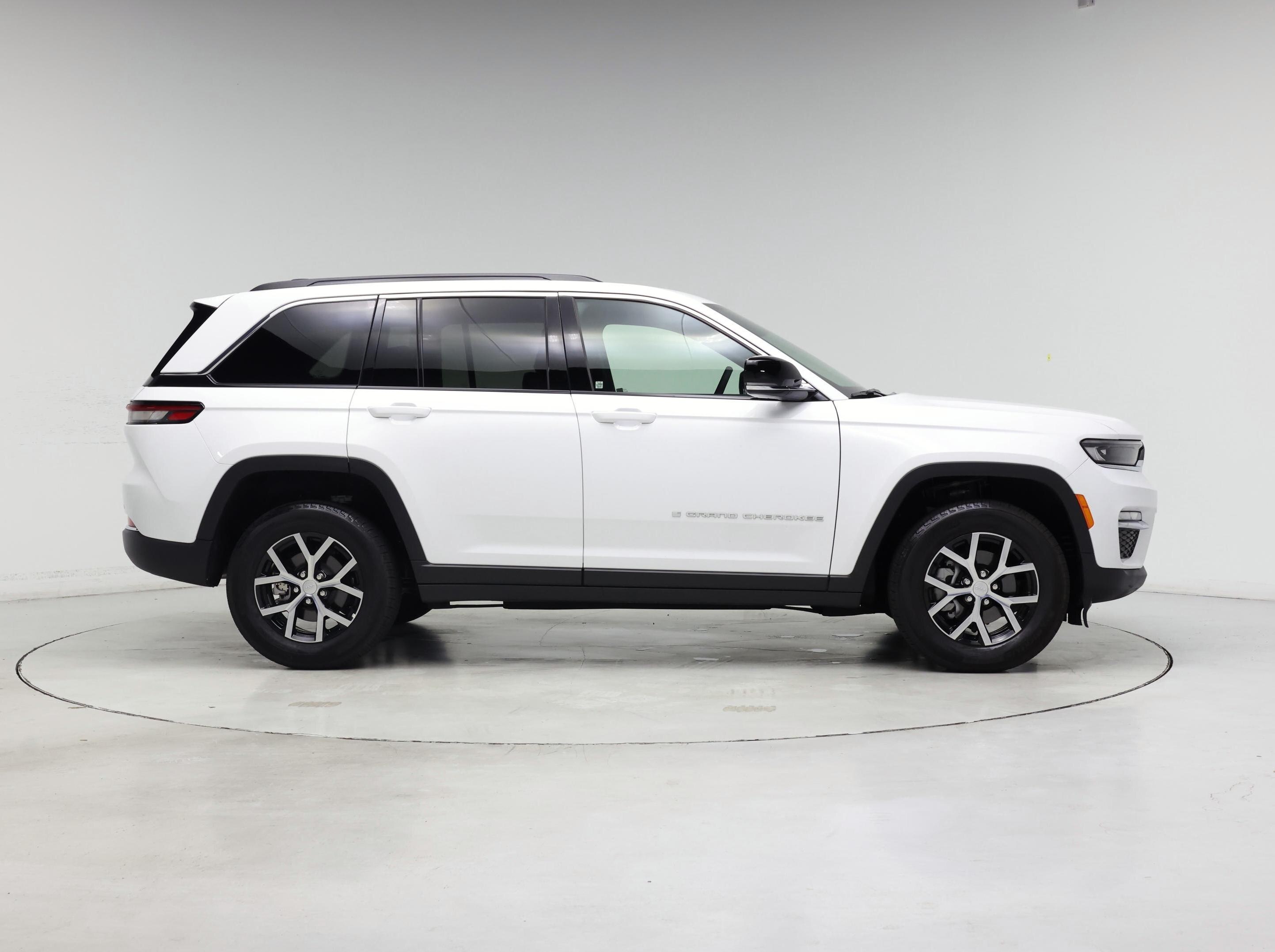 Thumbnail: 2025 Jeep Grand Cherokee - 7