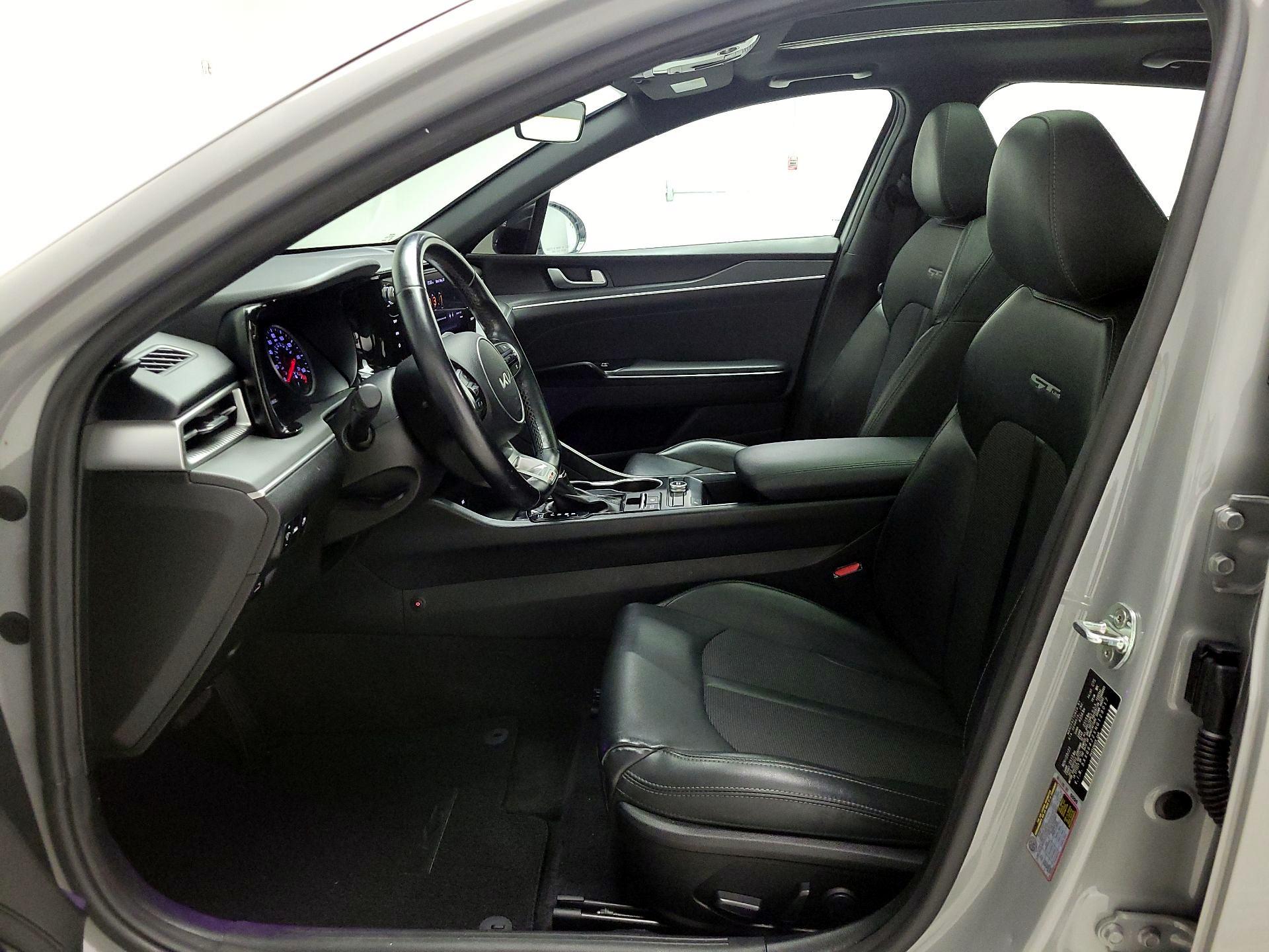 Thumbnail: 2022 Kia K5 - 11