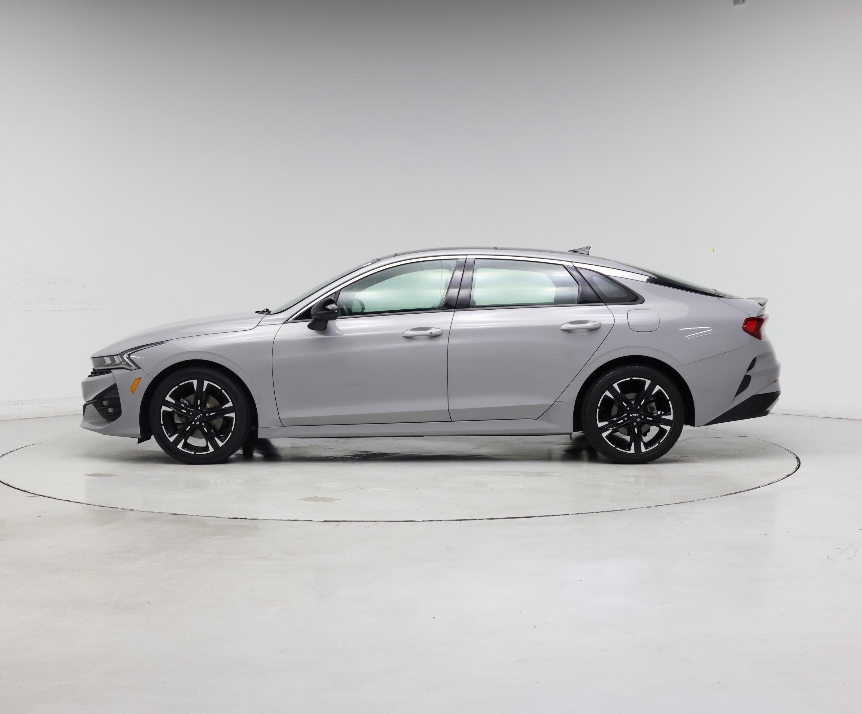 Thumbnail: 2022 Kia K5 - 3