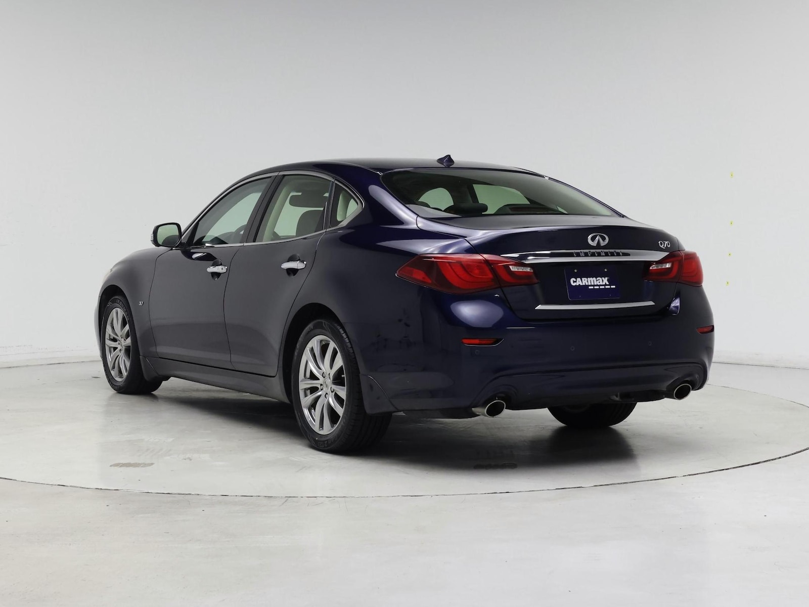 2017 INFINITI Q70 3.7 - Photo 3