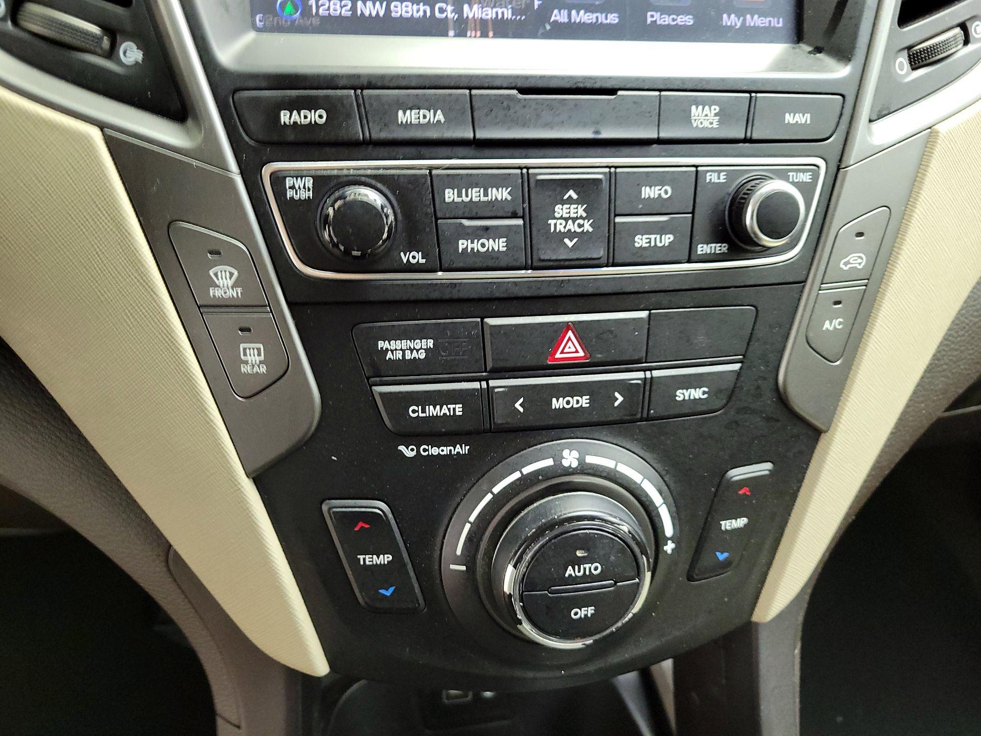 Thumbnail: 2018 Hyundai Santa Fe - 17