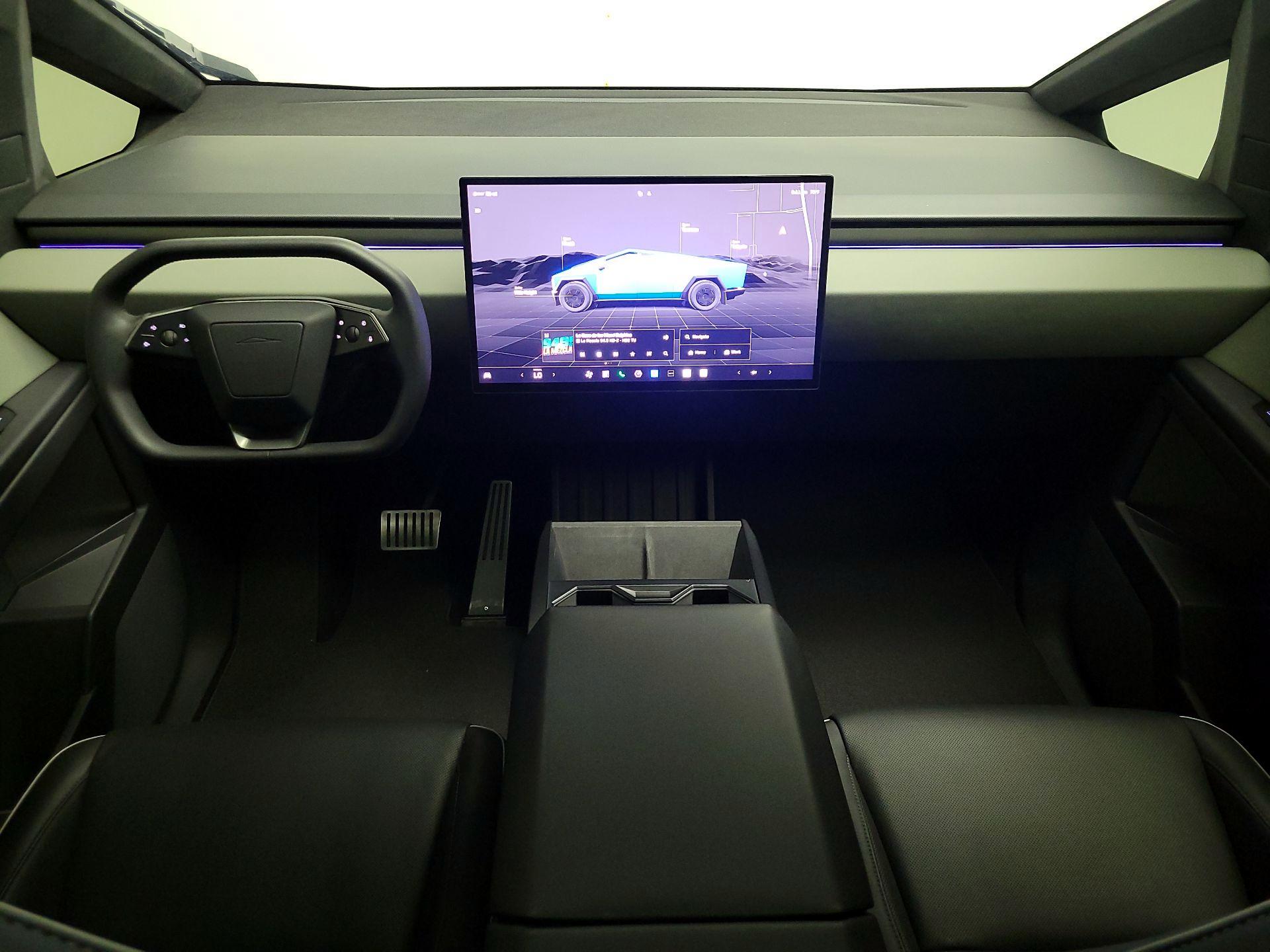Thumbnail: 2025 Tesla Cybertruck - 9