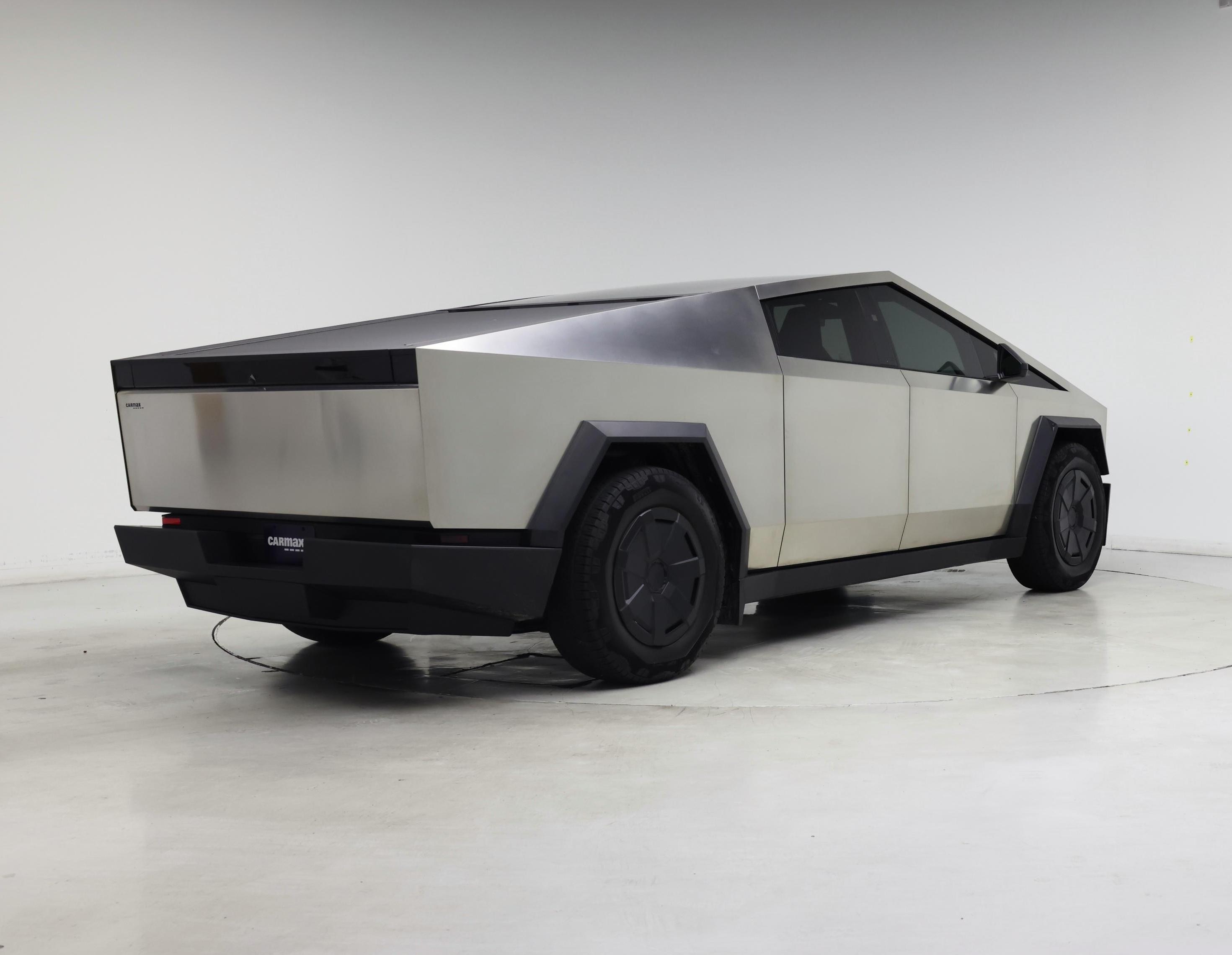 Thumbnail: 2025 Tesla Cybertruck - 8