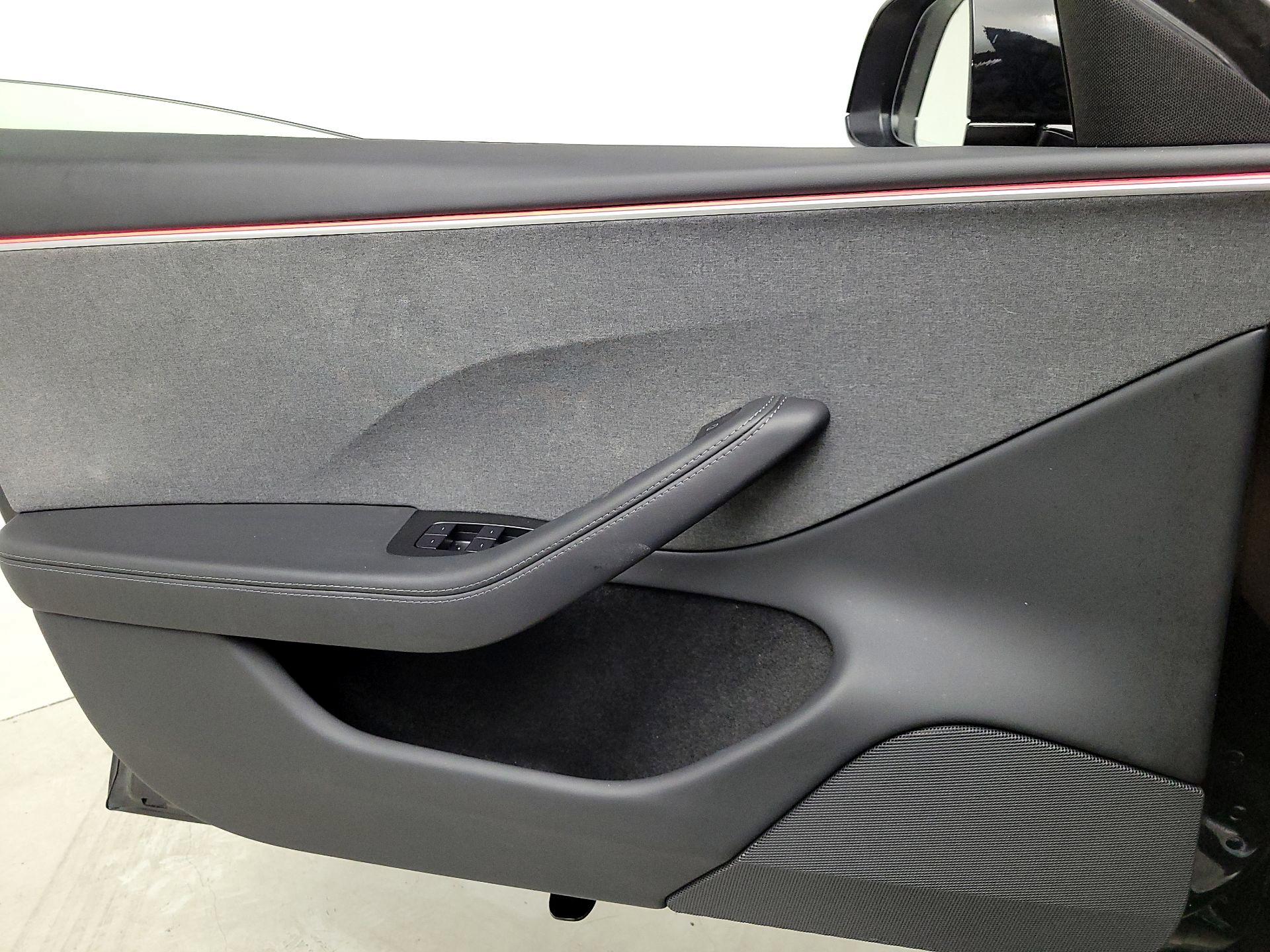 Thumbnail: 2025 Tesla Model 3 - 12