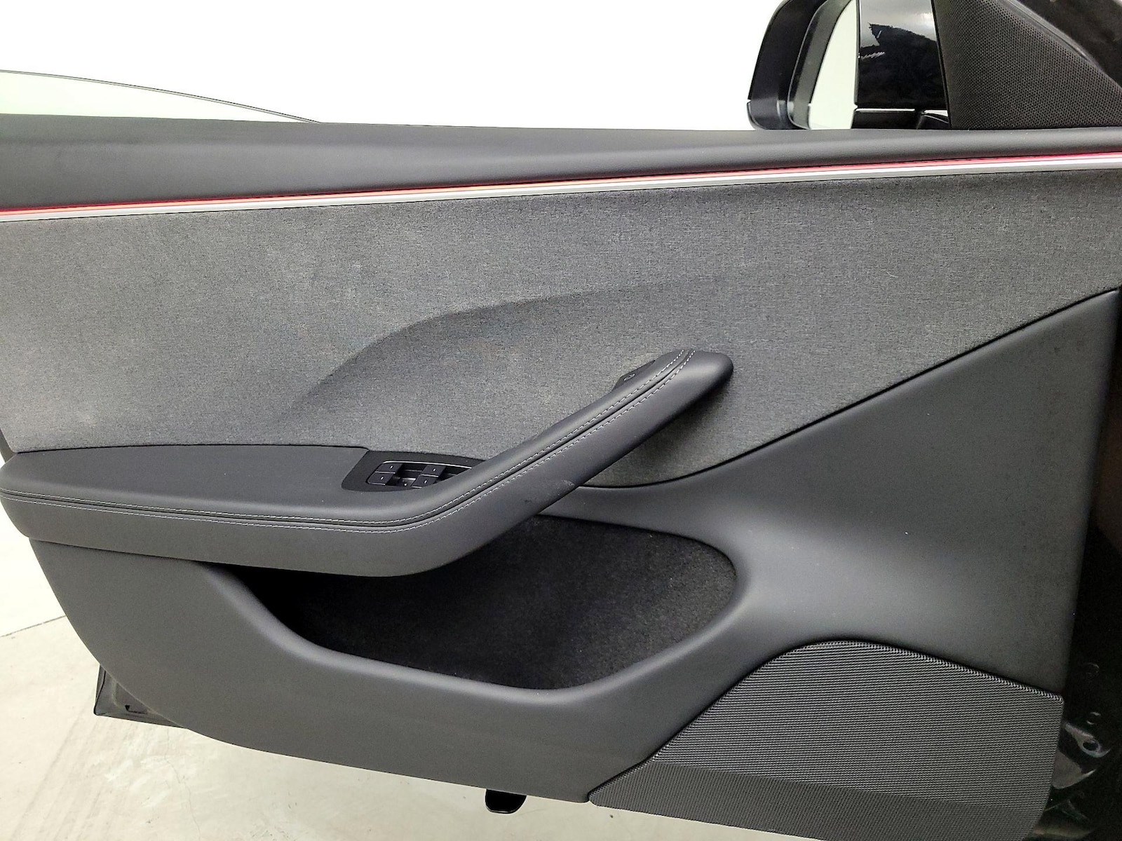 2025 Tesla Model 3 Long Range - Photo 13