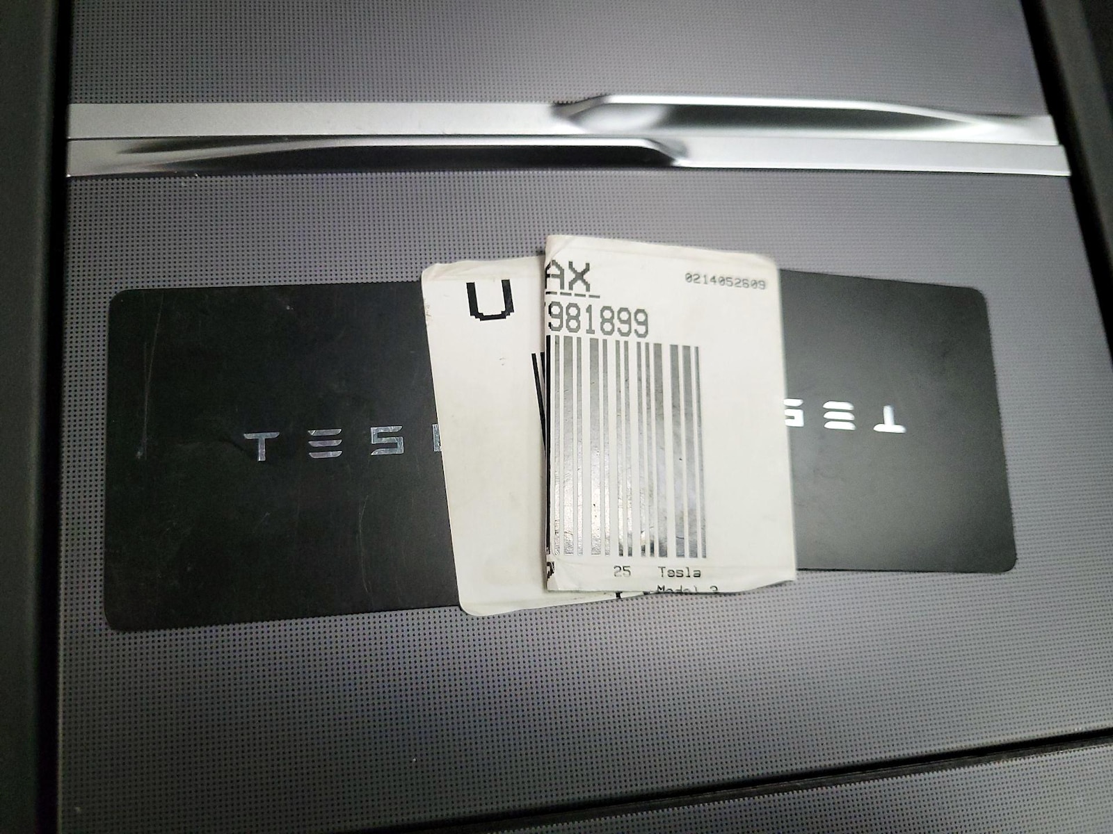 2025 Tesla Model 3 Long Range - Photo 24