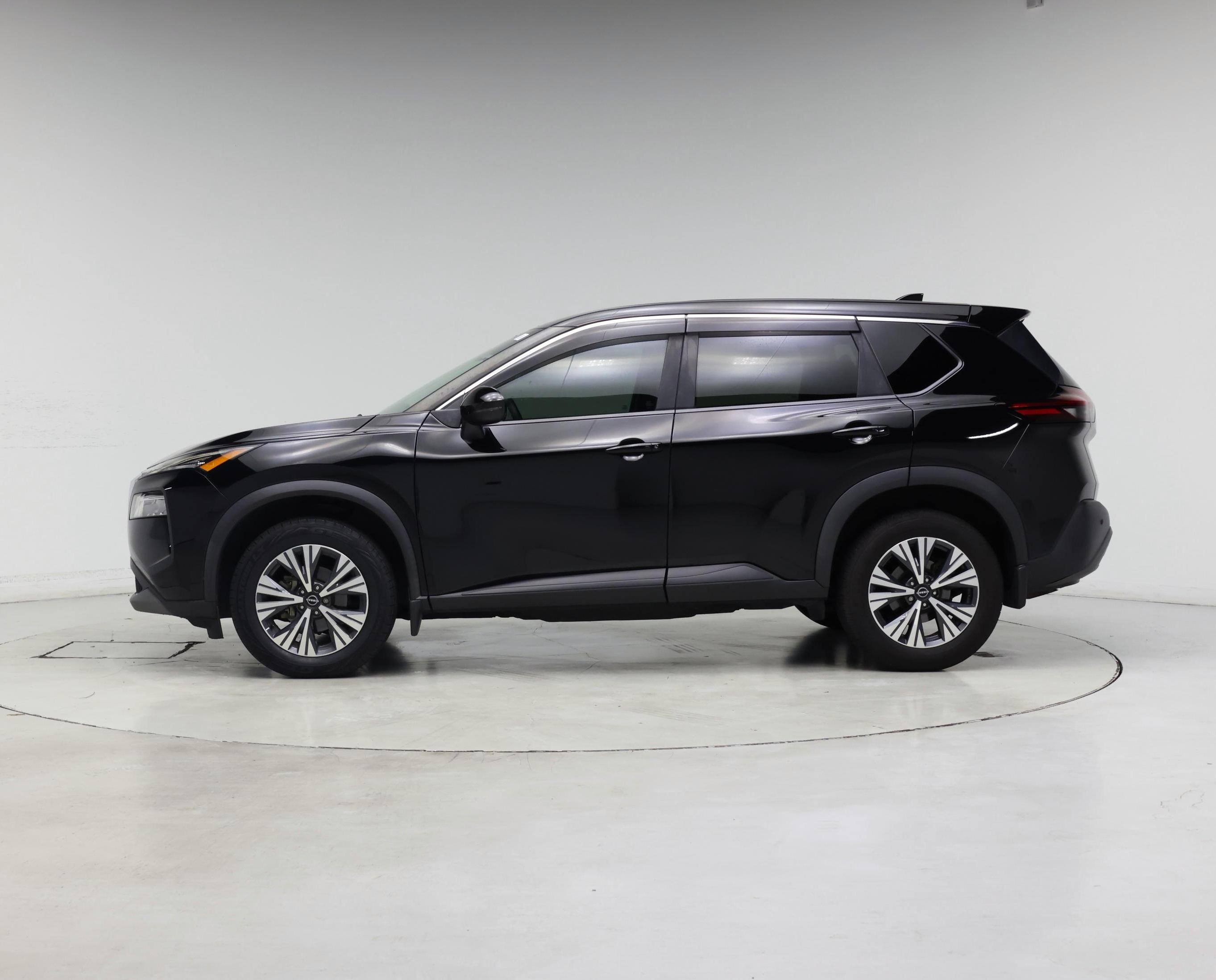 Thumbnail: 2022 Nissan Rogue - 3