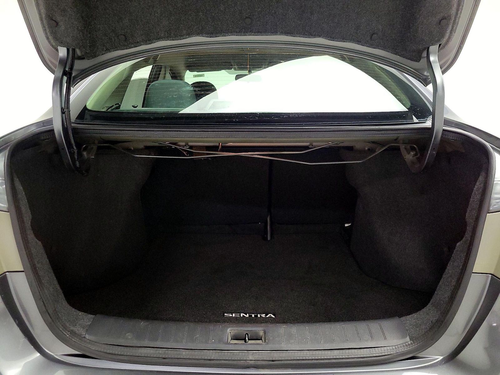 2019 Nissan Sentra SV - Photo 21