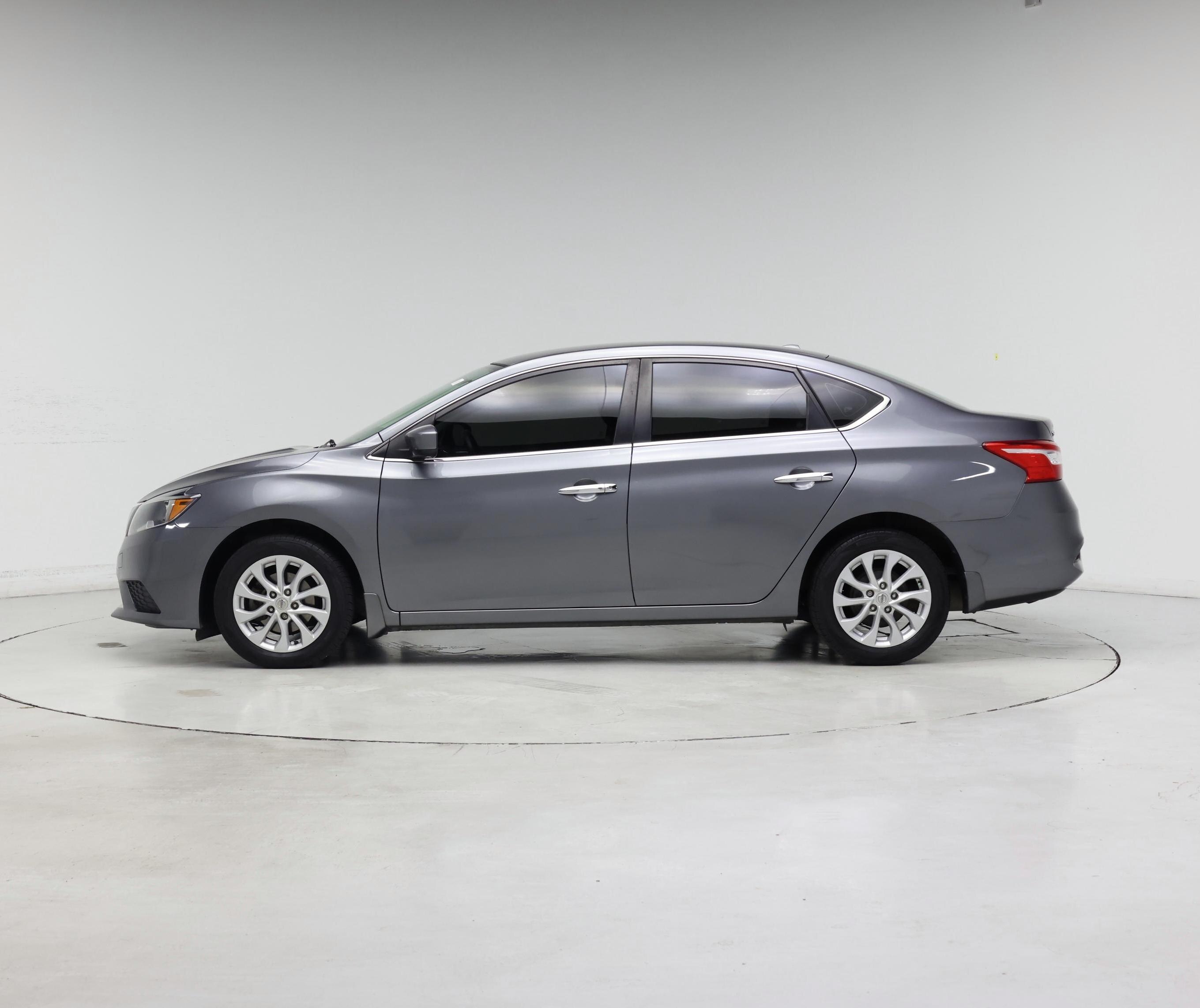 Thumbnail: 2019 Nissan Sentra - 3