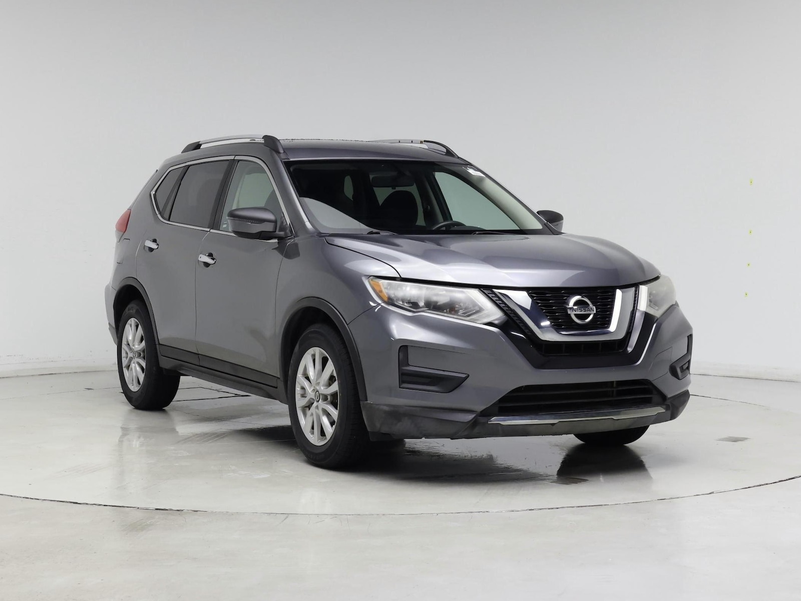 2017 Nissan Rogue SV - Photo 2