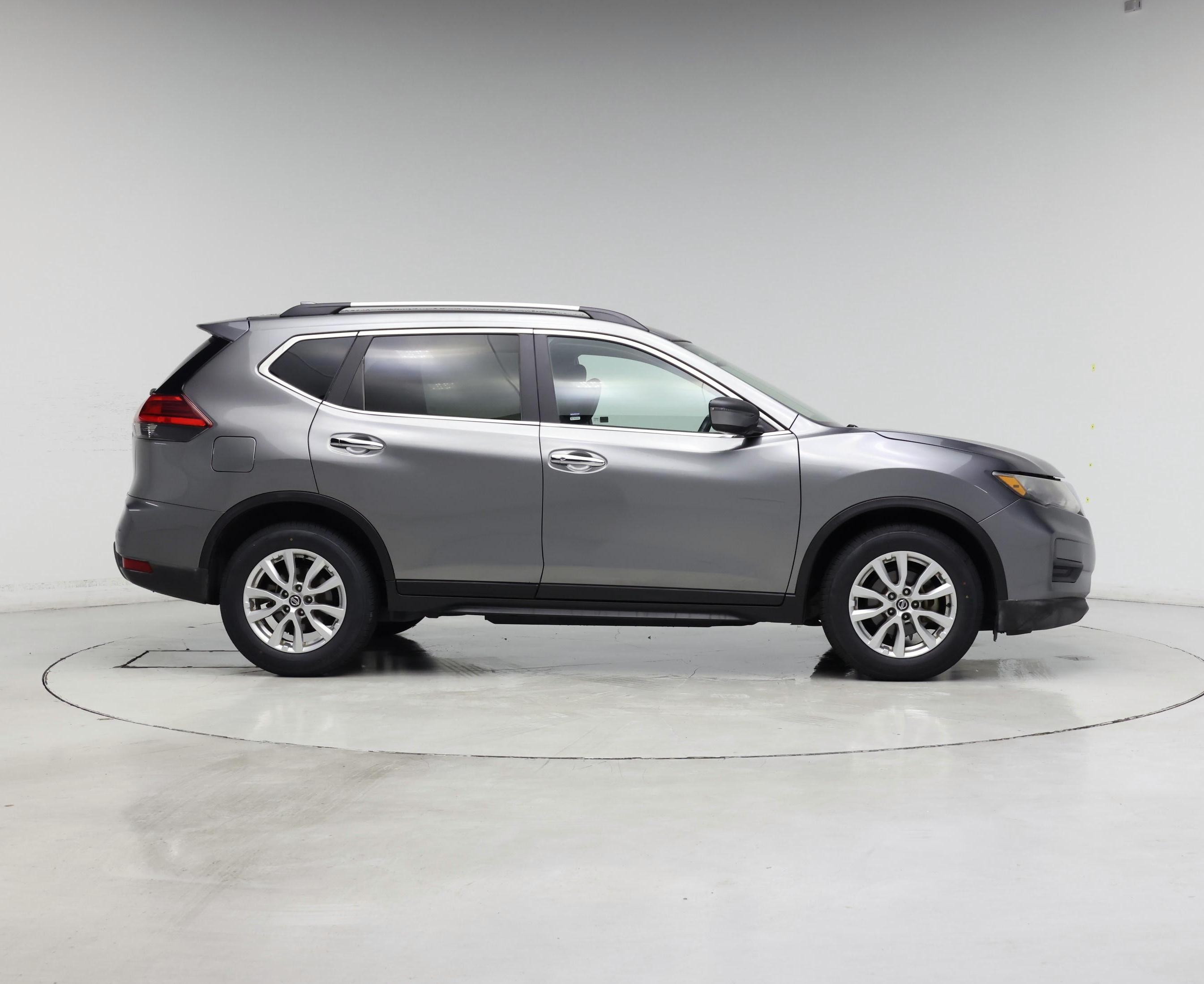 Thumbnail: 2017 Nissan Rogue - 7