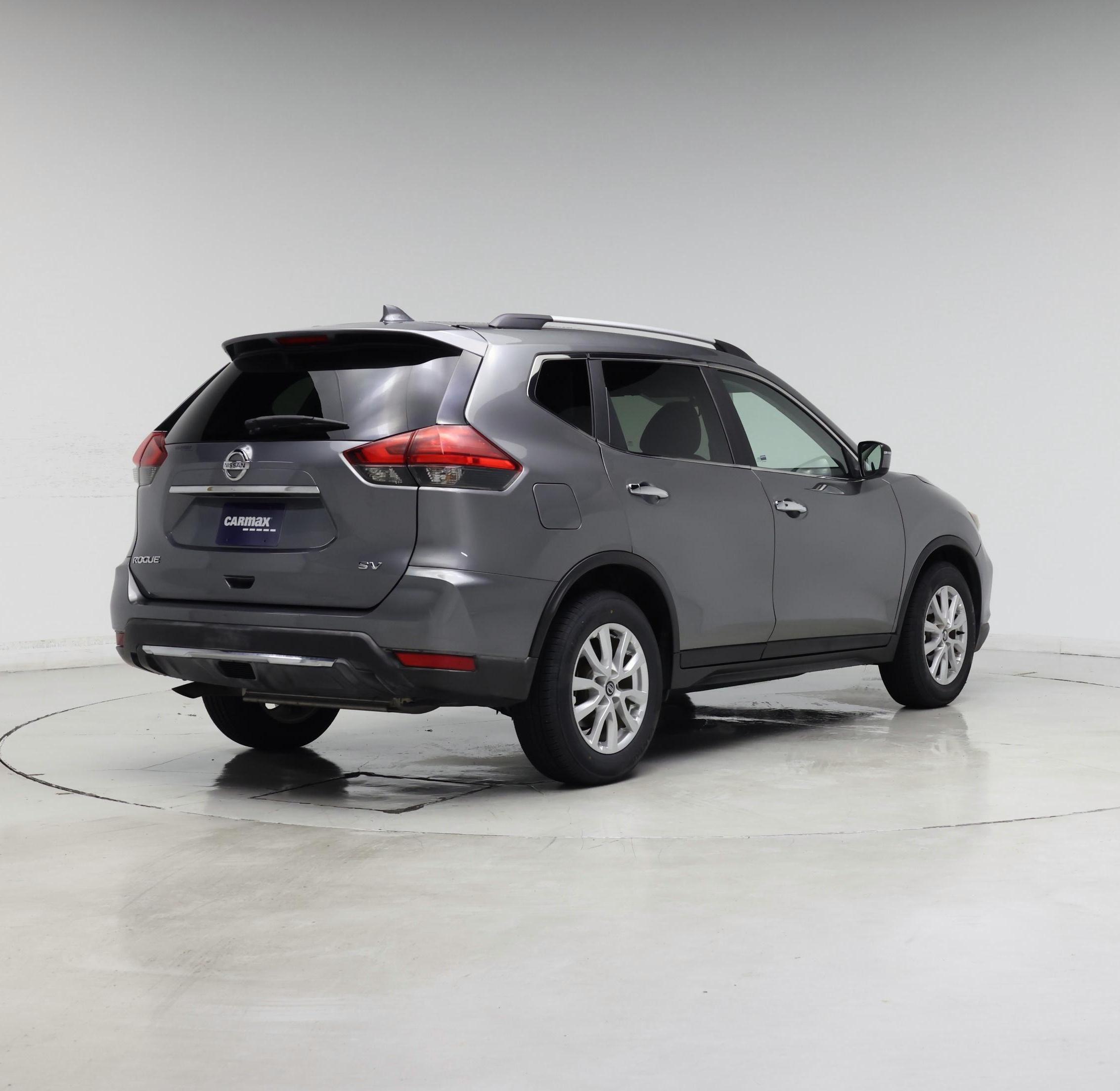 Thumbnail: 2017 Nissan Rogue - 8