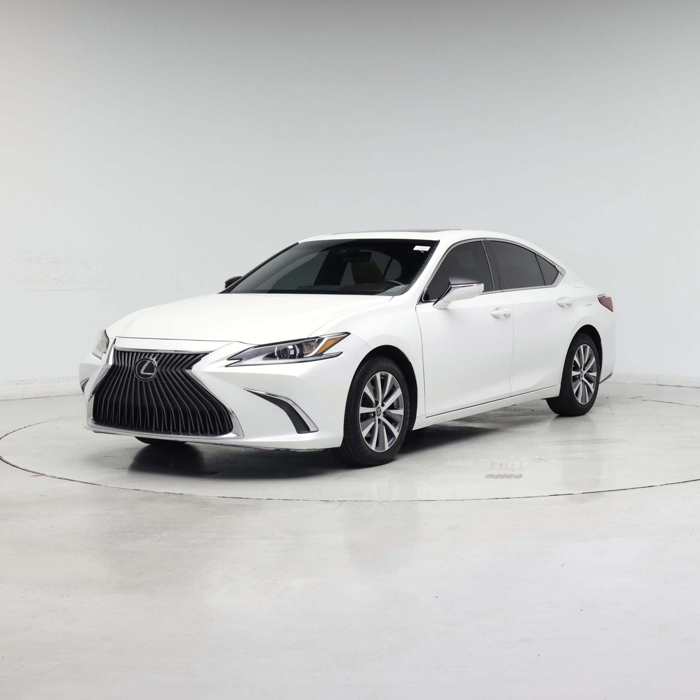 Thumbnail: 2020 Lexus ES - 4