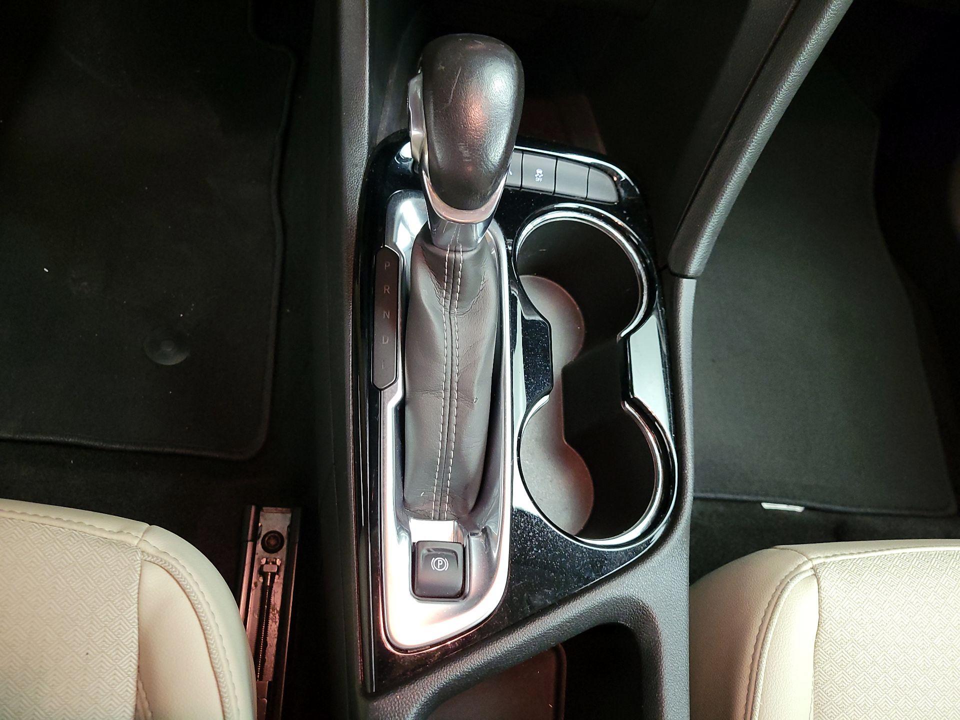 Thumbnail: 2021 Buick Encore GX - 18