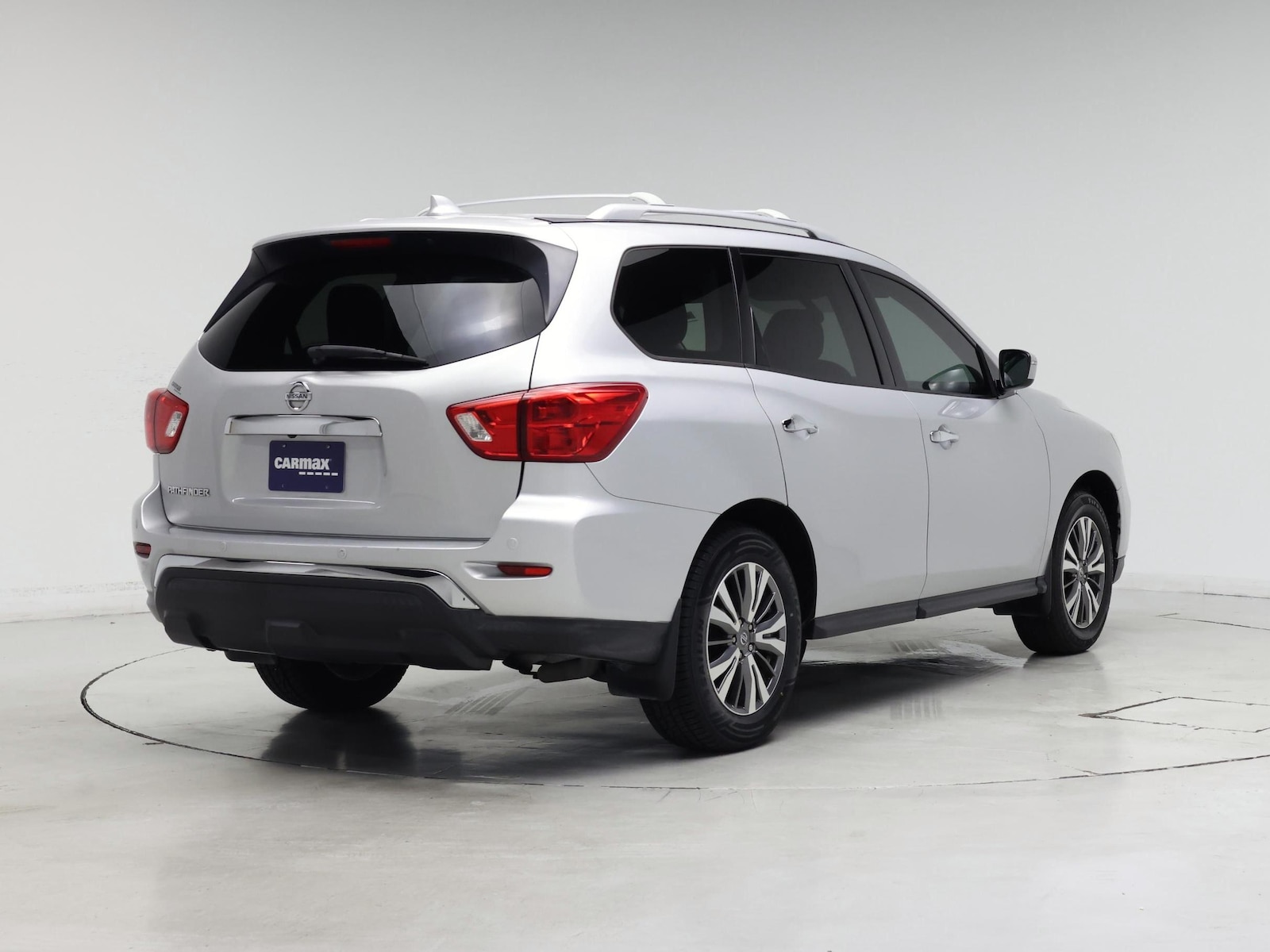 2019 Nissan Pathfinder S - Photo 9