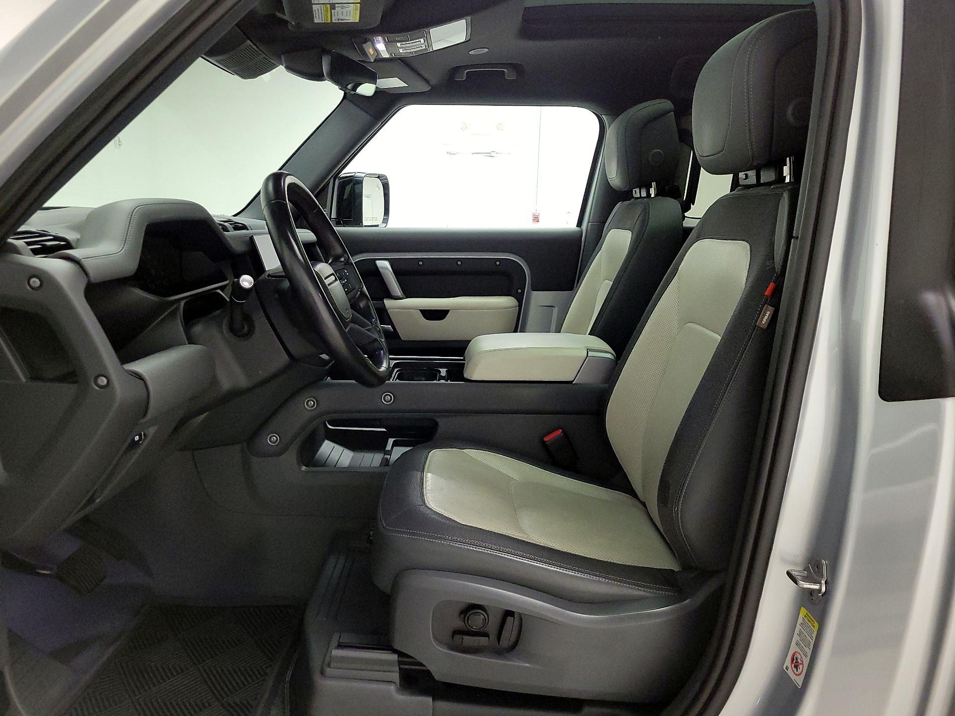Thumbnail: 2023 Land Rover Defender - 11