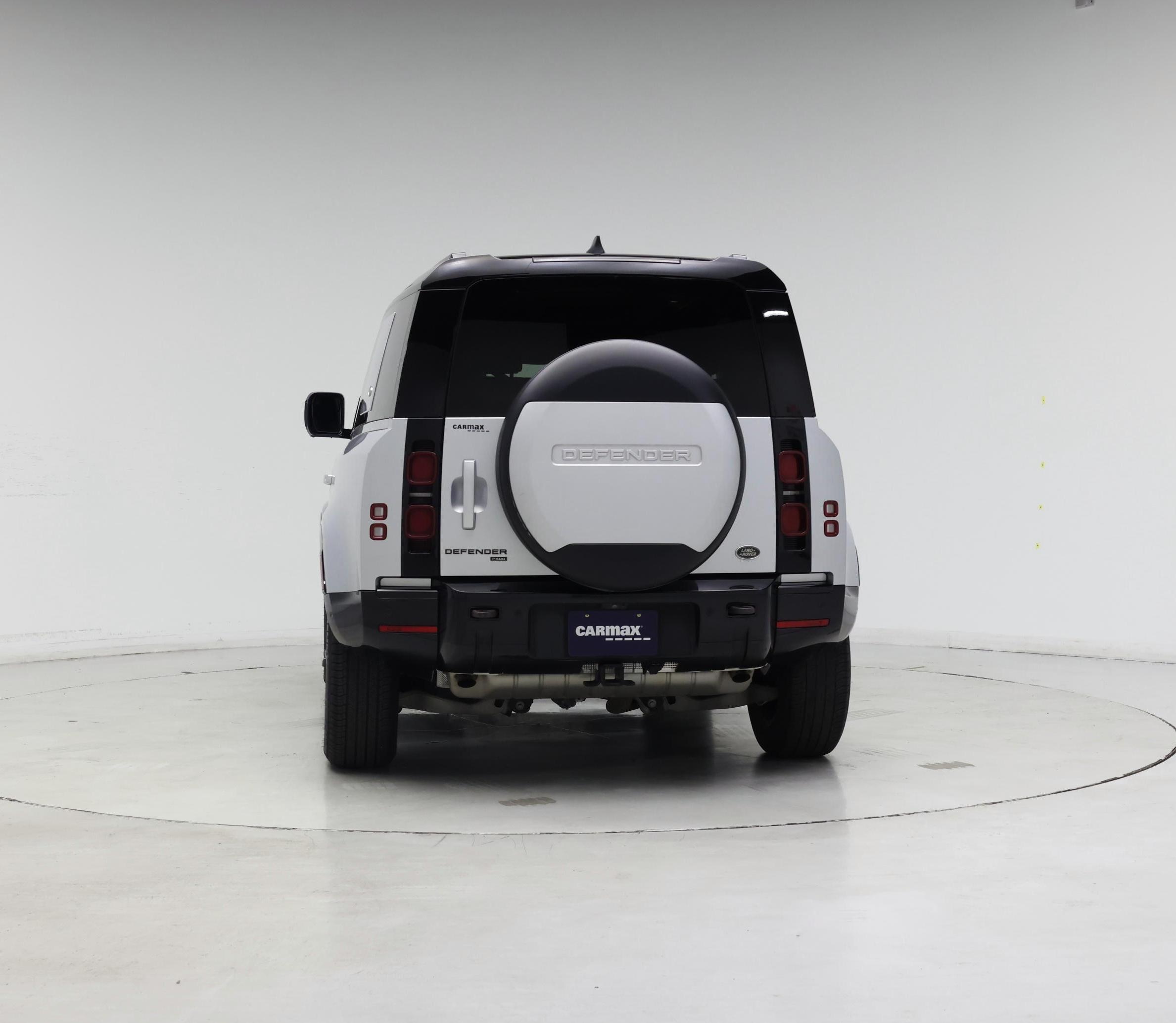 Thumbnail: 2023 Land Rover Defender - 6