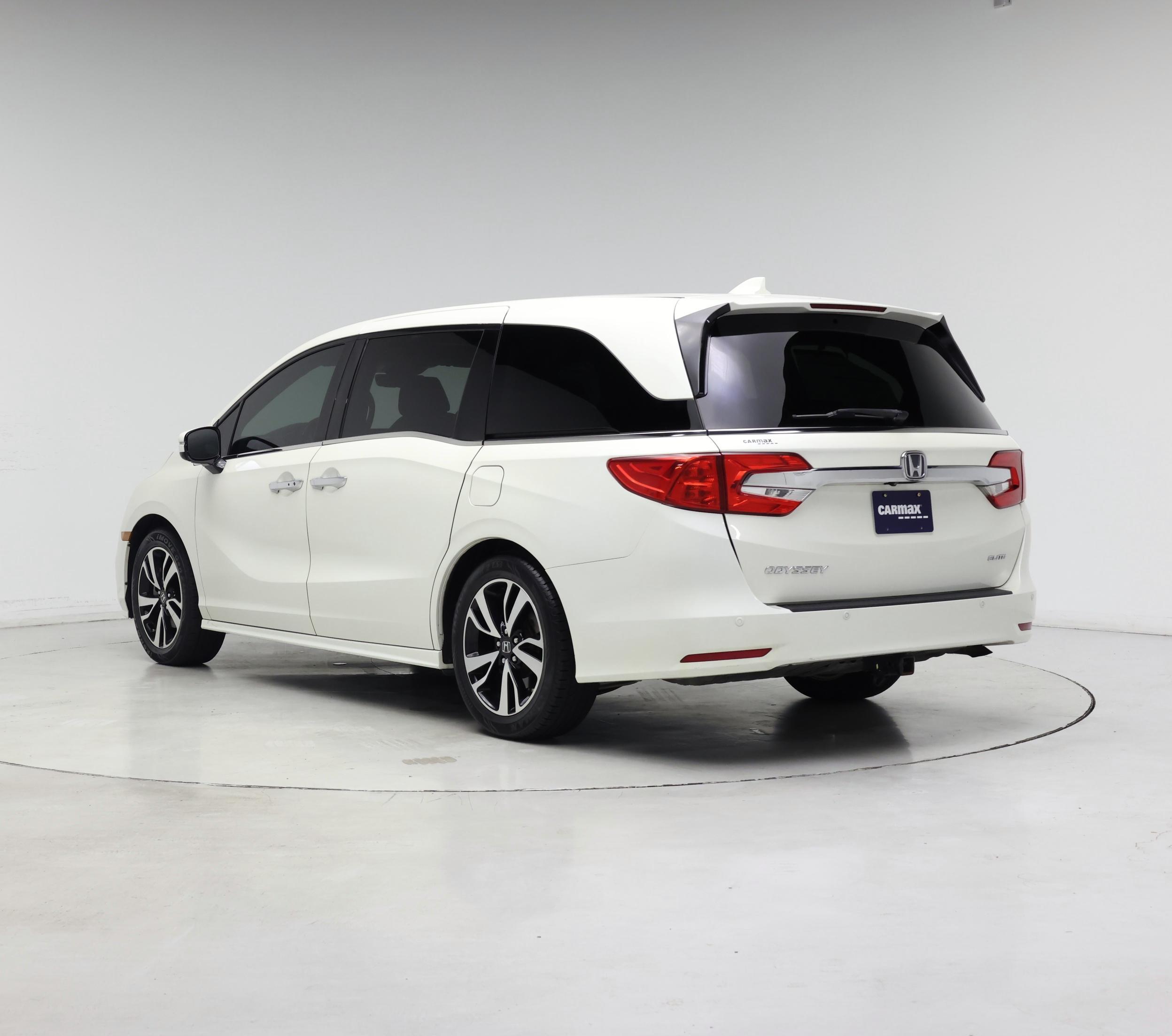 Thumbnail: 2018 Honda Odyssey - 2