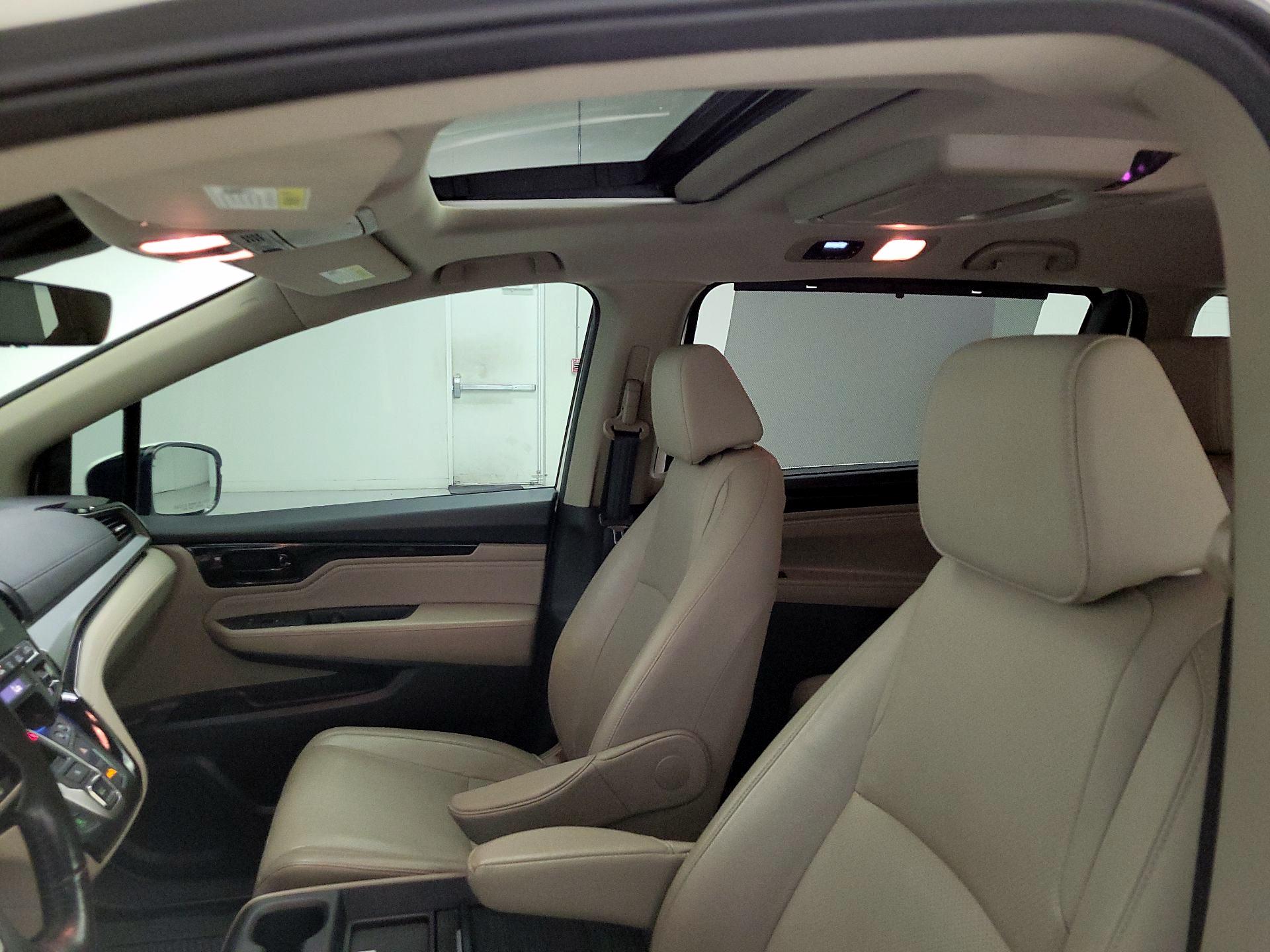 Thumbnail: 2018 Honda Odyssey - 20