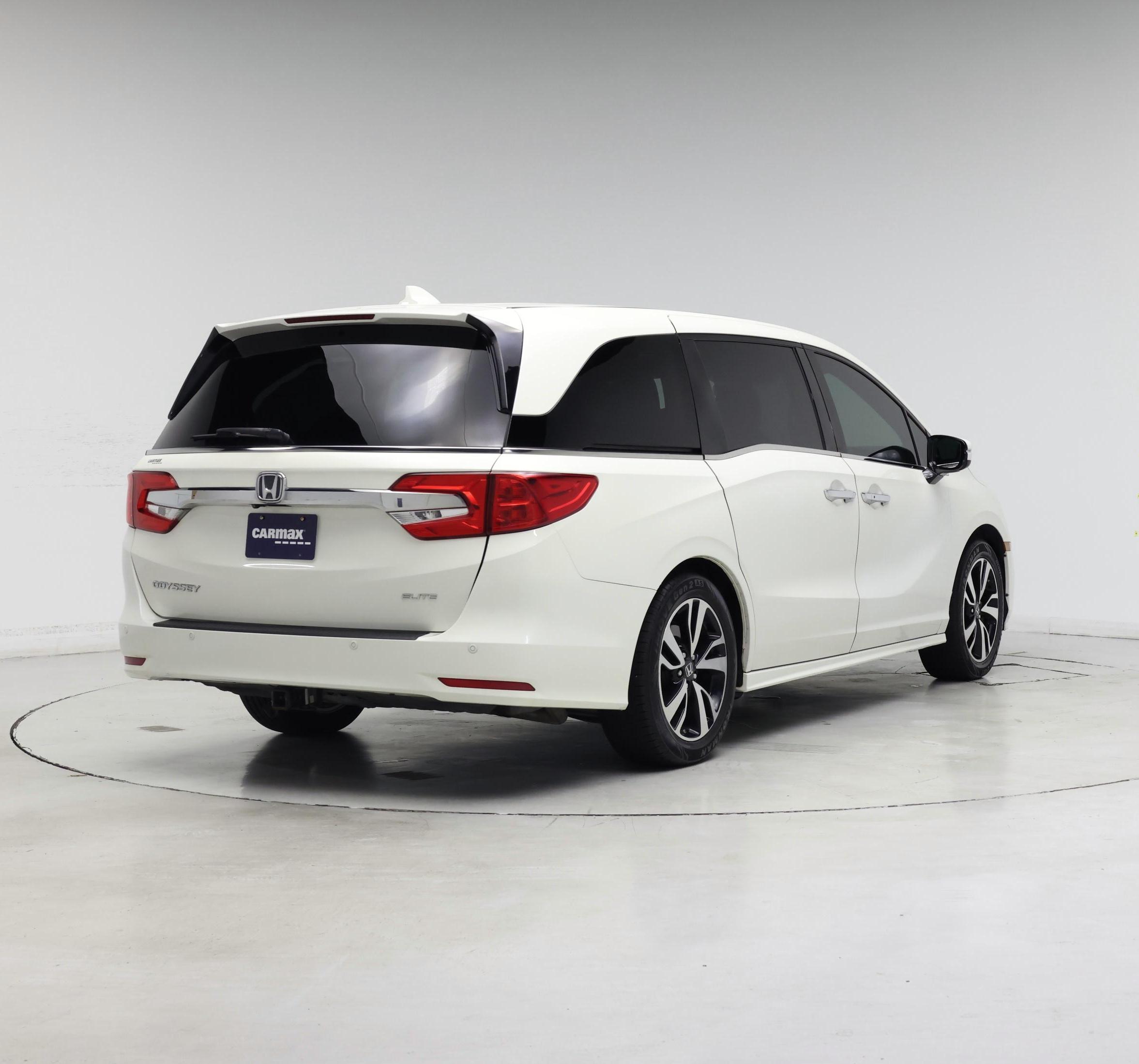 Thumbnail: 2018 Honda Odyssey - 8