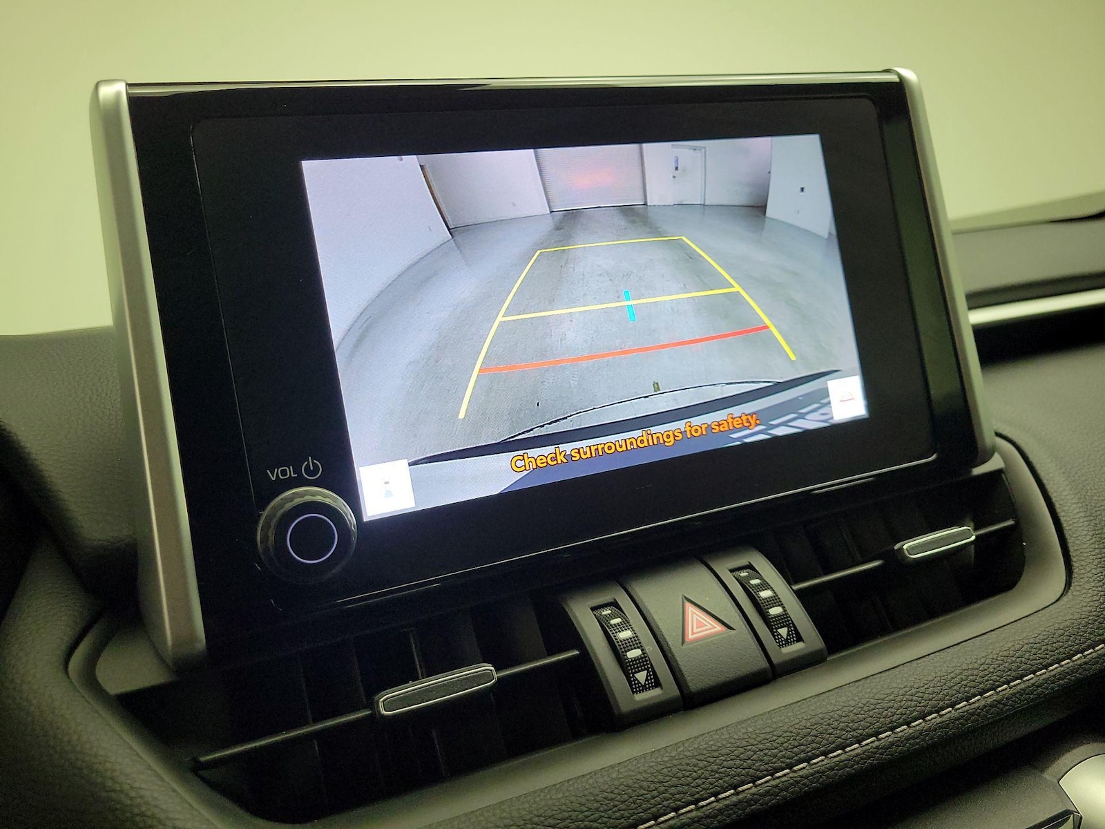 2025 Toyota RAV4 XLE Premium - Photo 16
