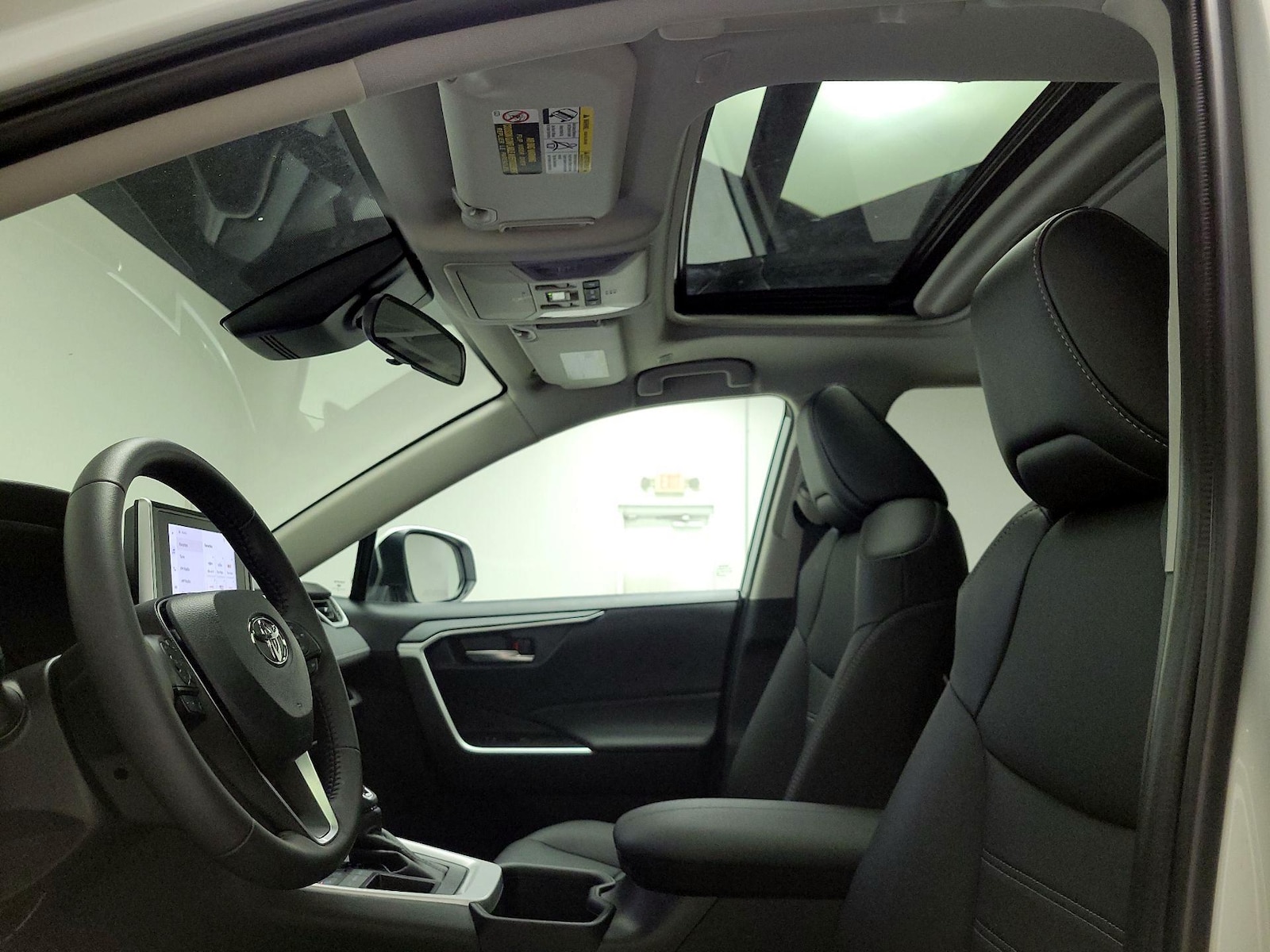 2025 Toyota RAV4 XLE Premium - Photo 21