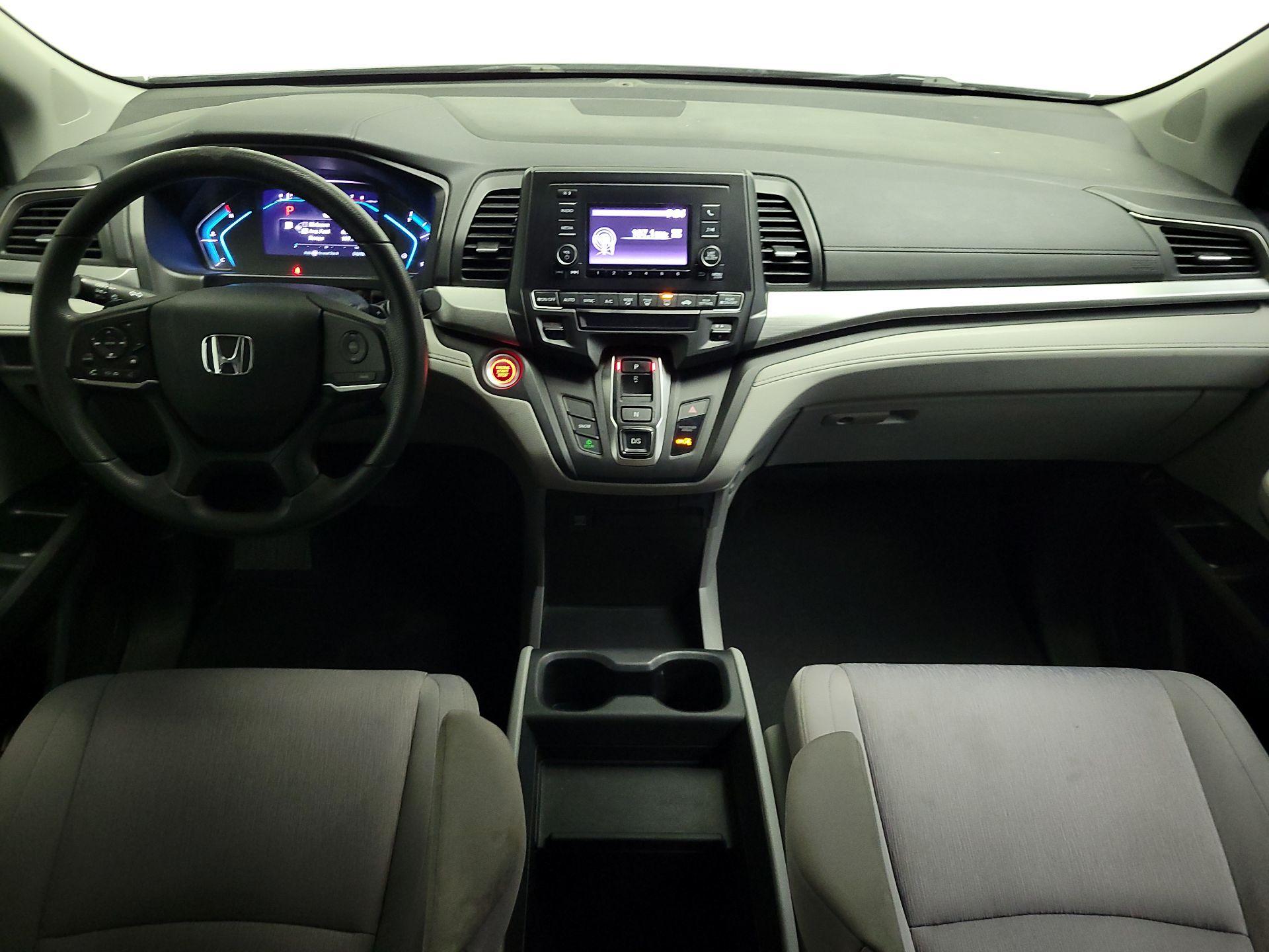 Thumbnail: 2018 Honda Odyssey - 9