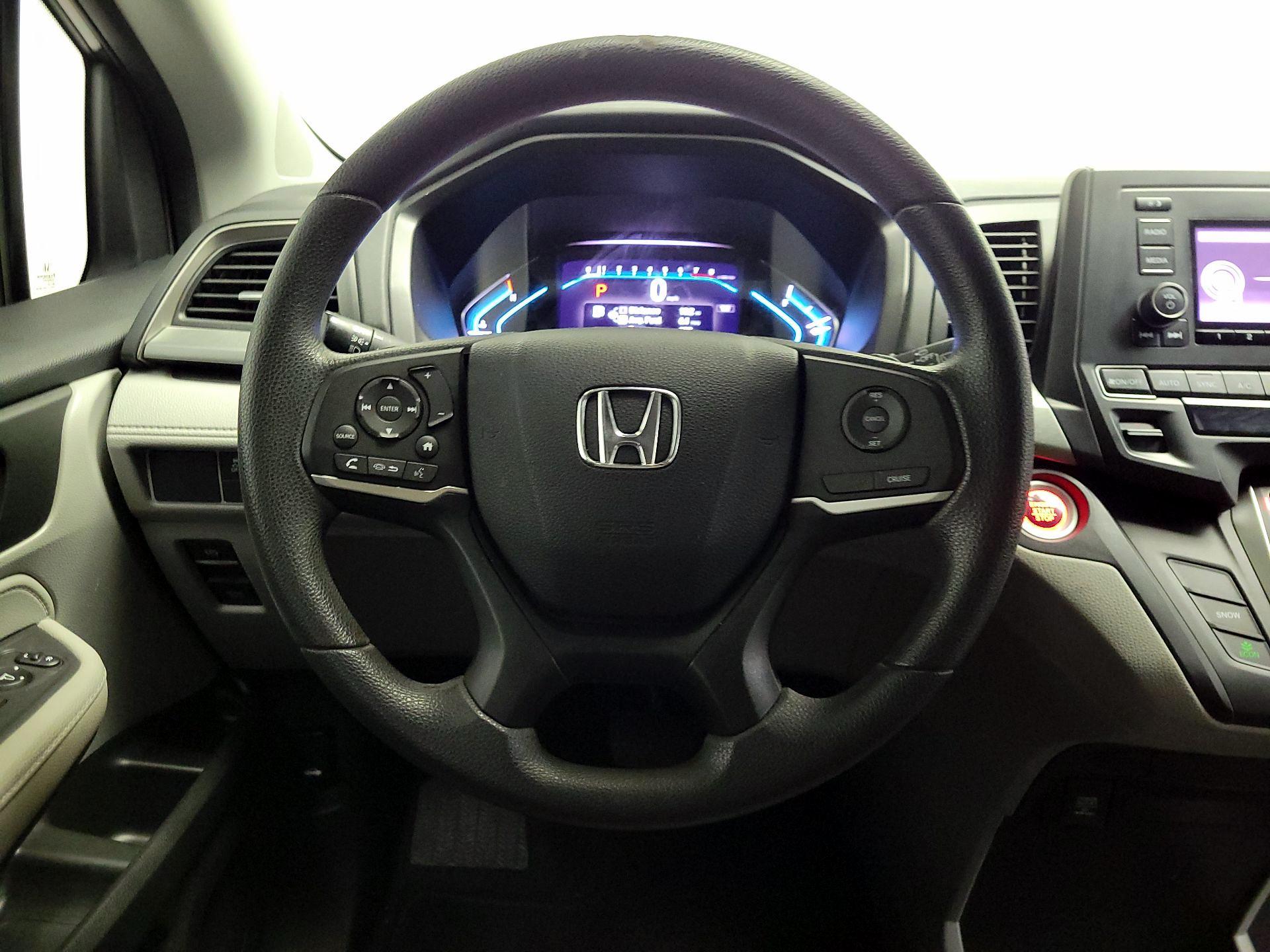 Thumbnail: 2018 Honda Odyssey - 10