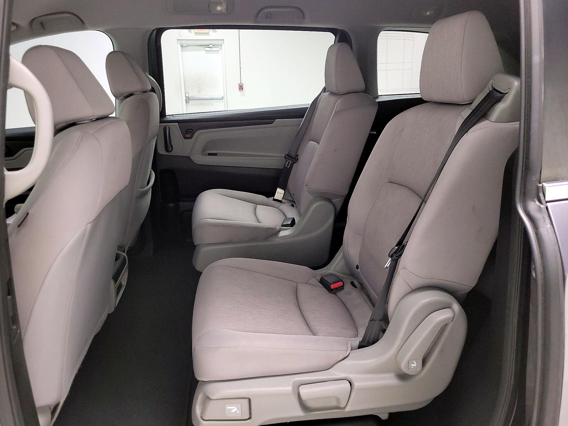 Thumbnail: 2018 Honda Odyssey - 19