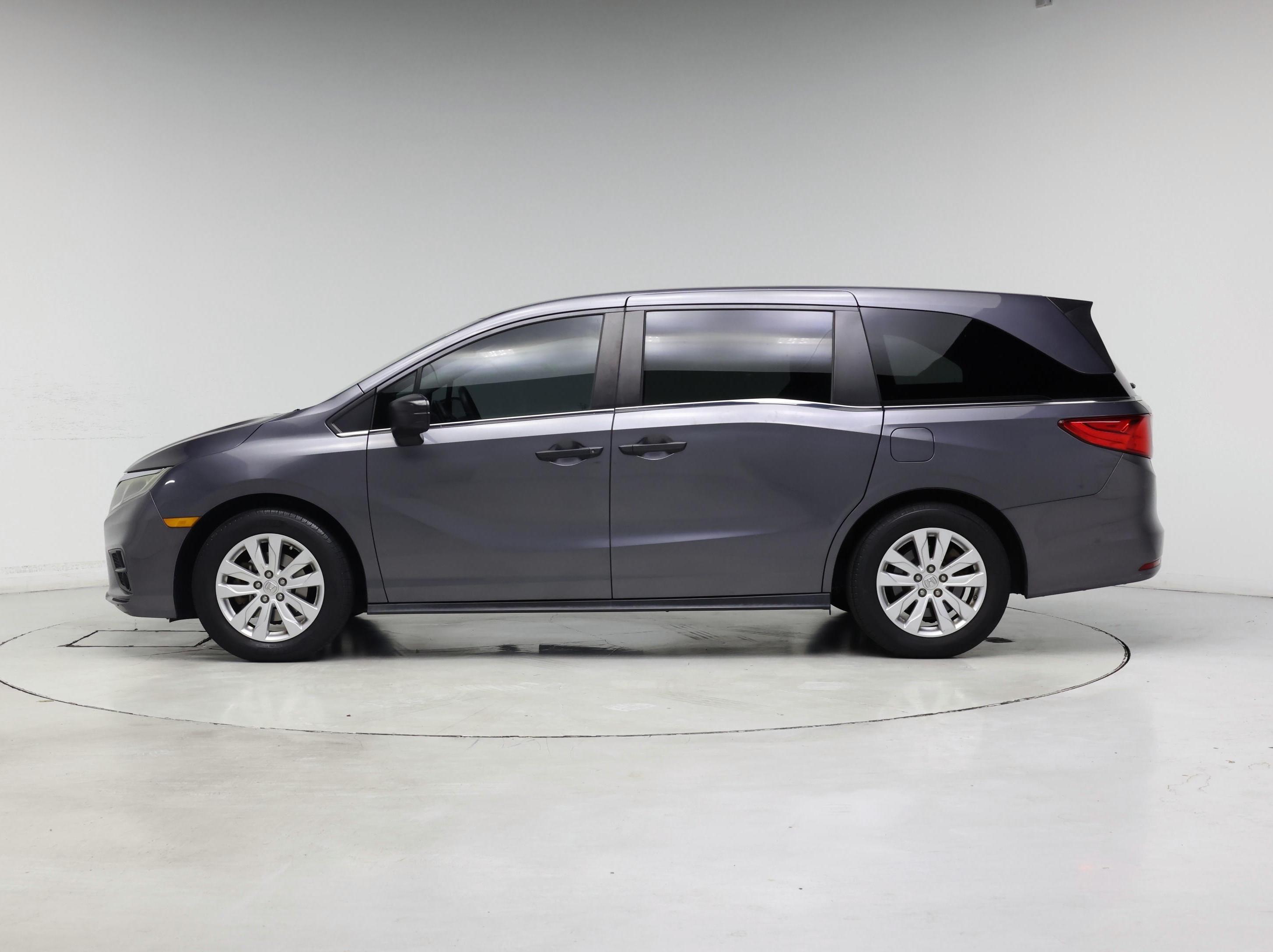 Thumbnail: 2018 Honda Odyssey - 3