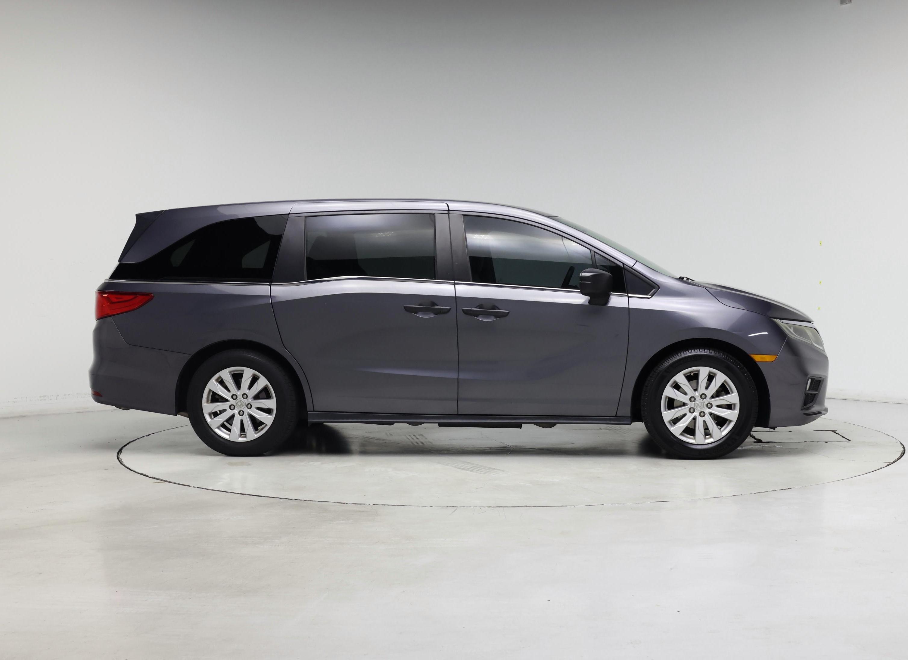 Thumbnail: 2018 Honda Odyssey - 7