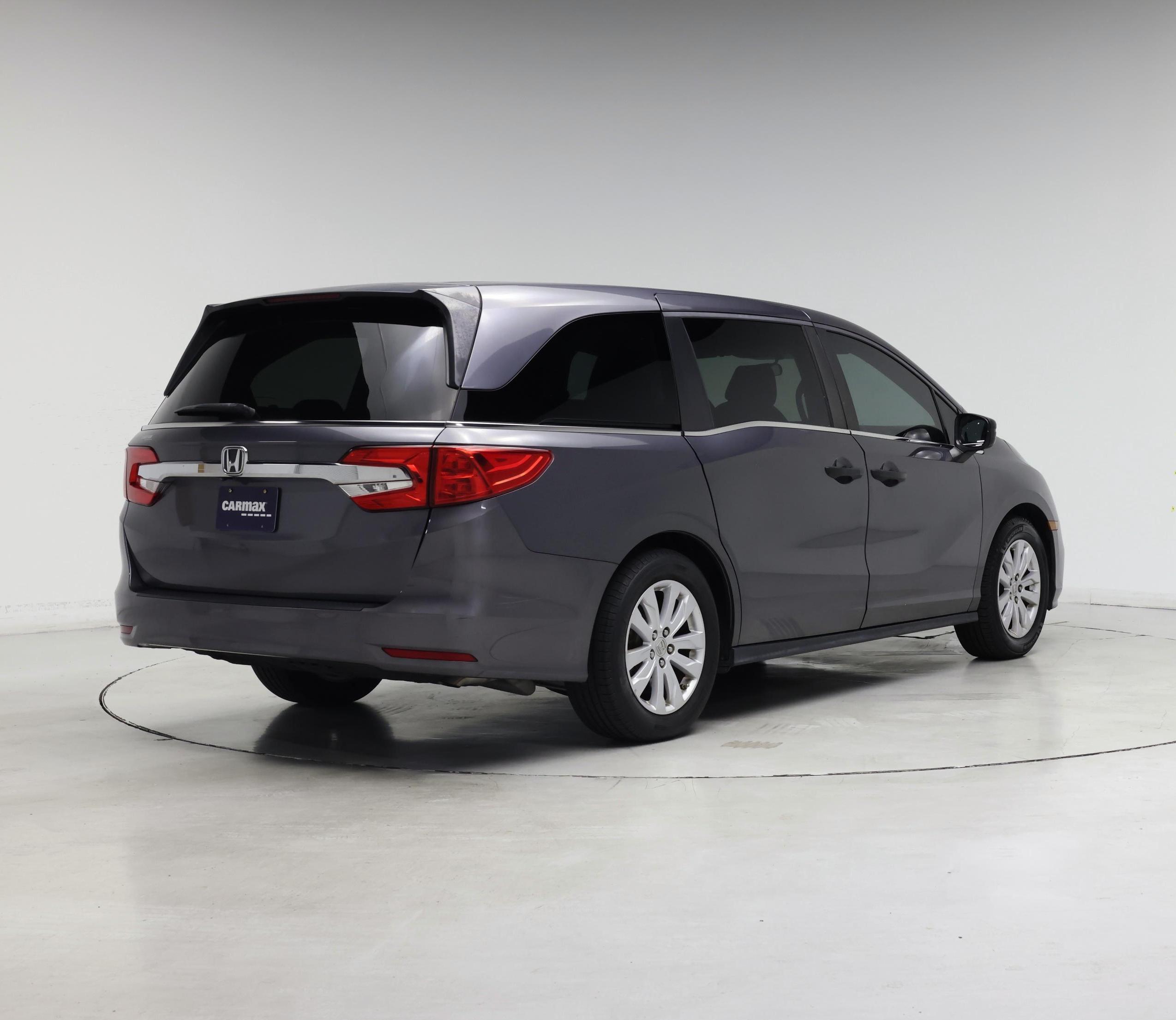 Thumbnail: 2018 Honda Odyssey - 8