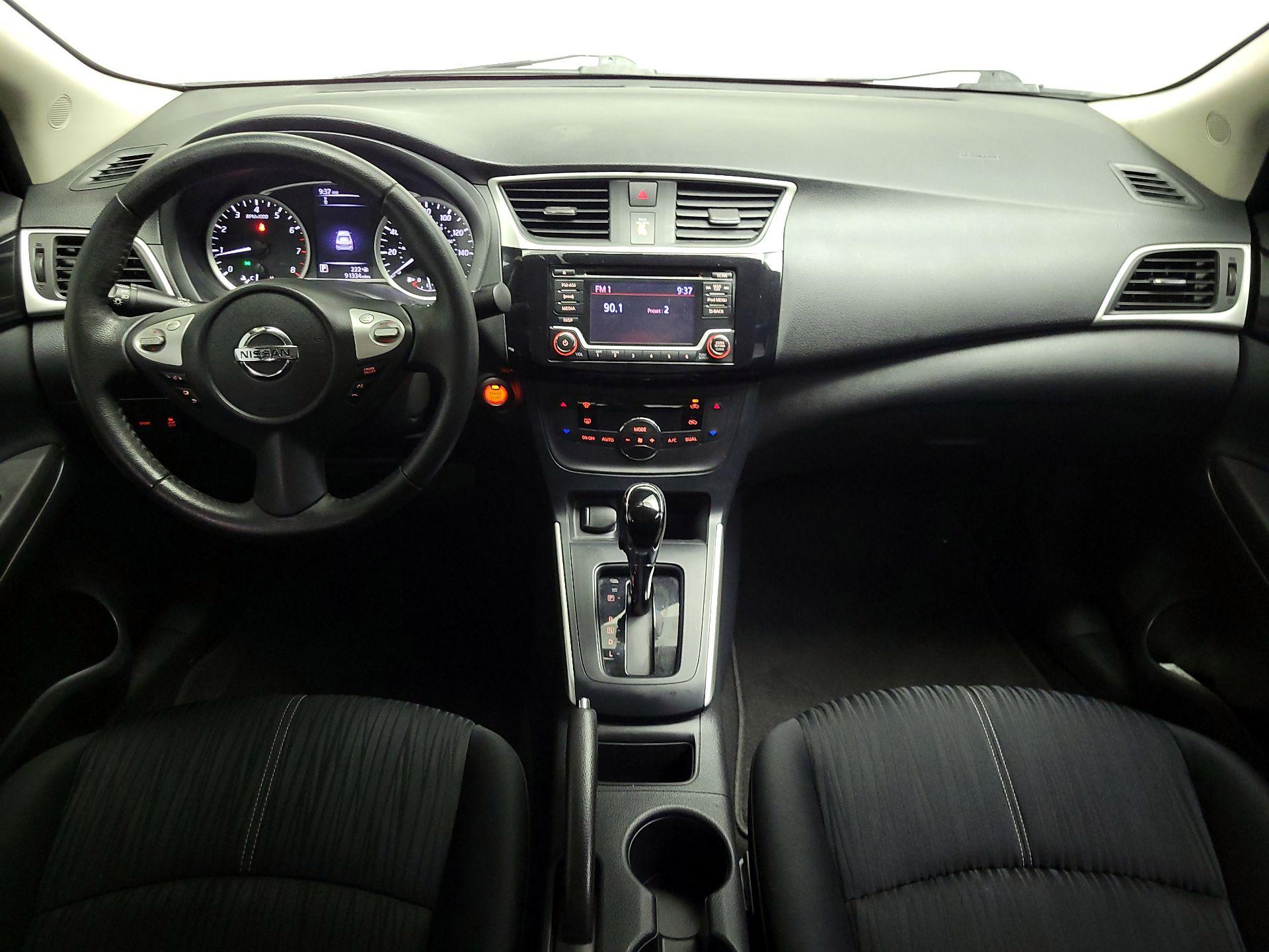 Thumbnail: 2018 Nissan Sentra - 9