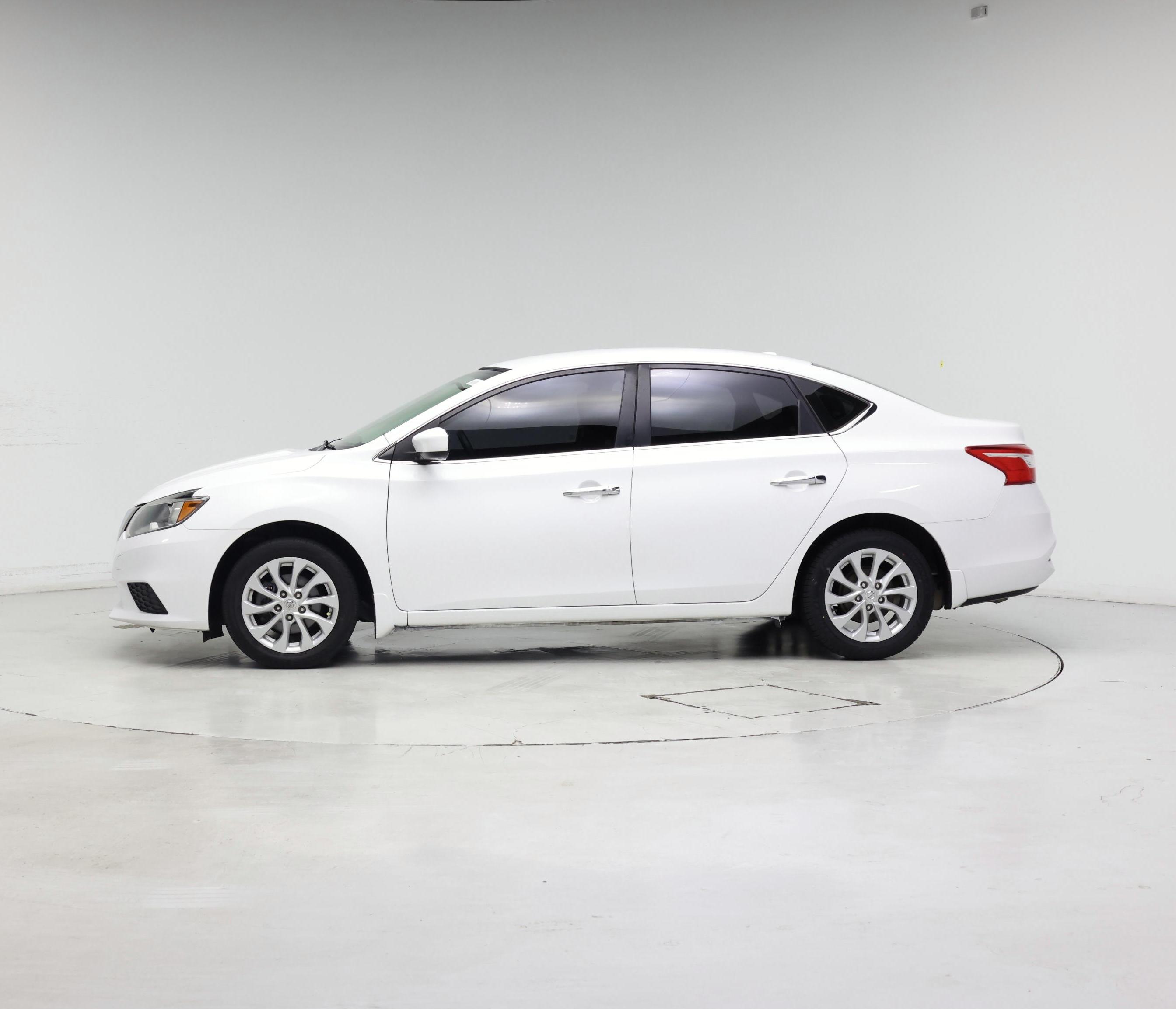 Thumbnail: 2018 Nissan Sentra - 3