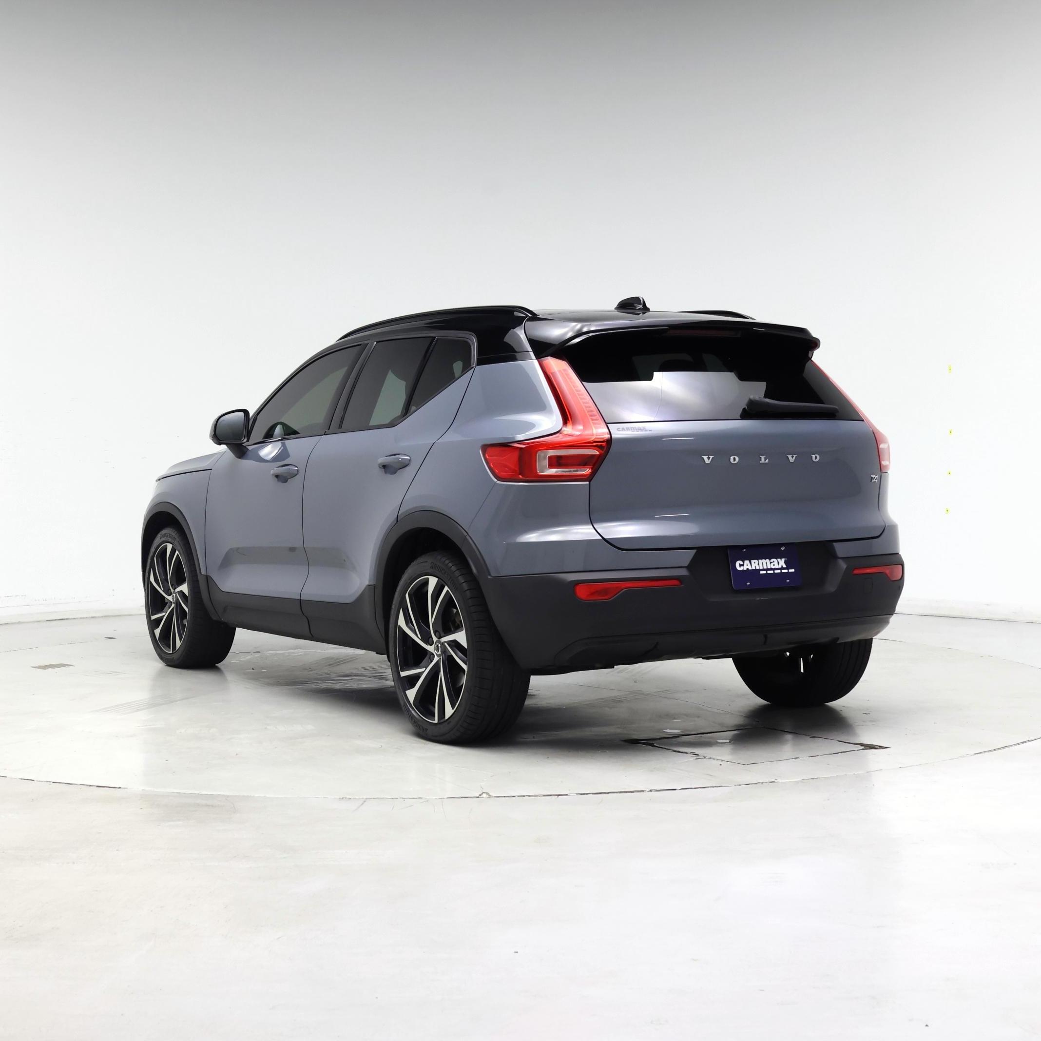 Thumbnail: 2021 Volvo XC40 - 2