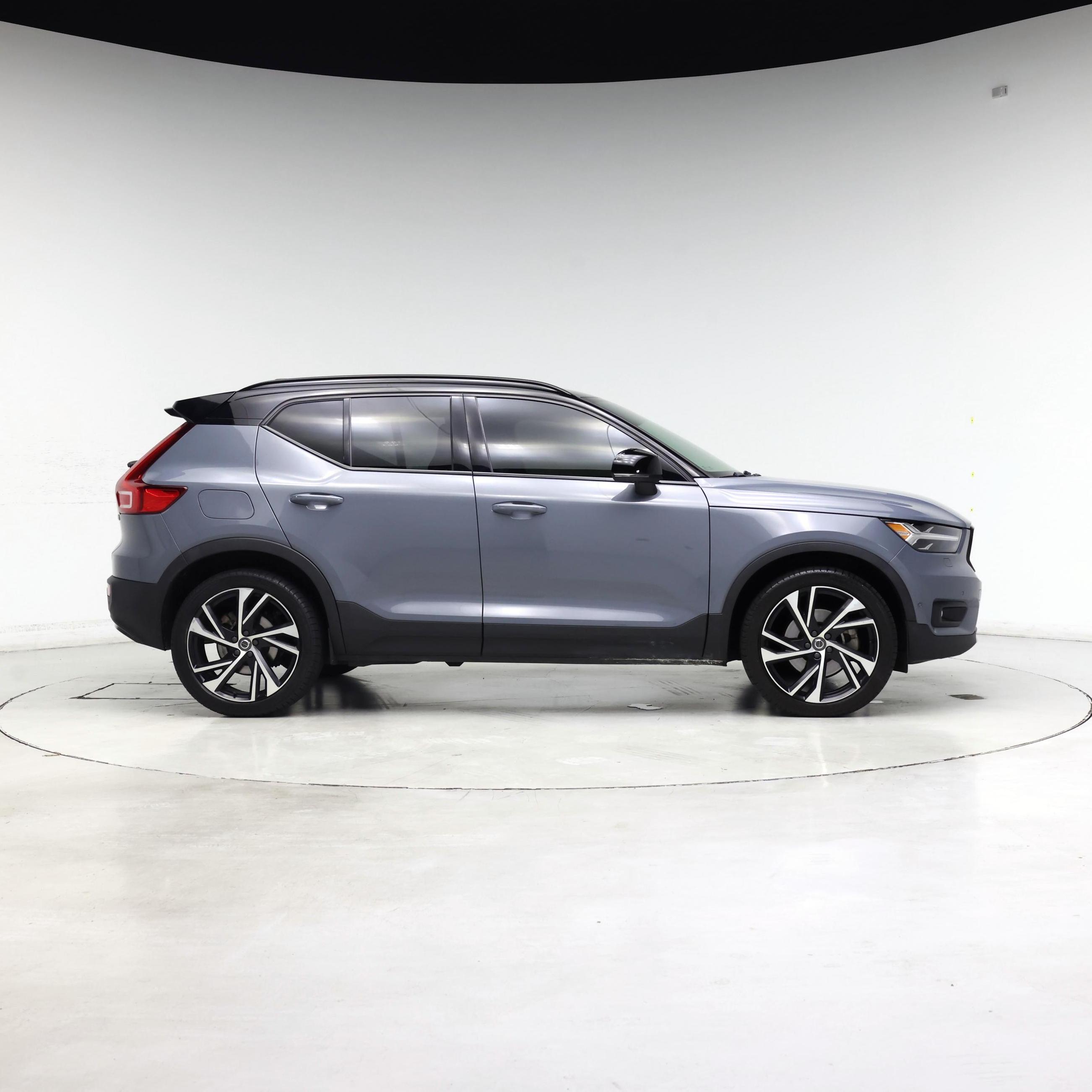 Thumbnail: 2021 Volvo XC40 - 7