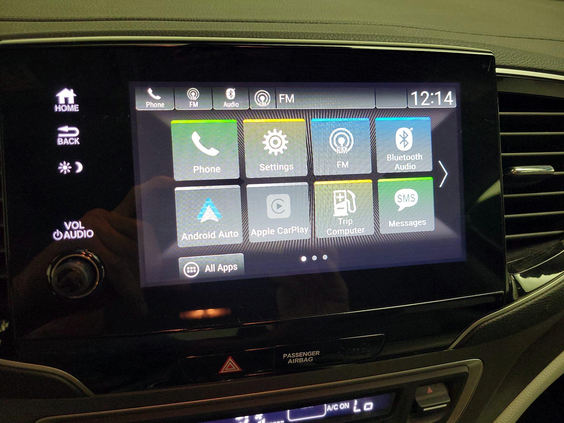 Thumbnail: 2019 Honda Pilot - 14
