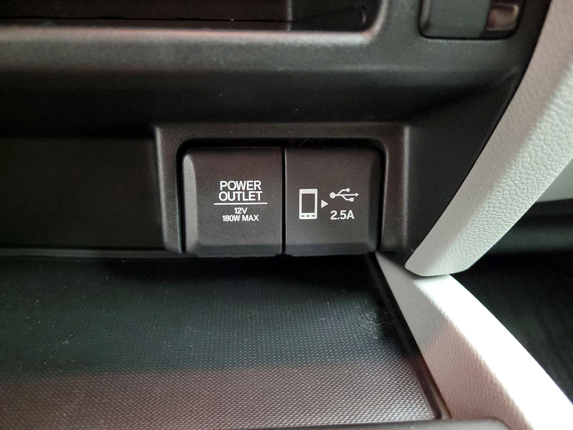 Thumbnail: 2019 Honda Pilot - 19