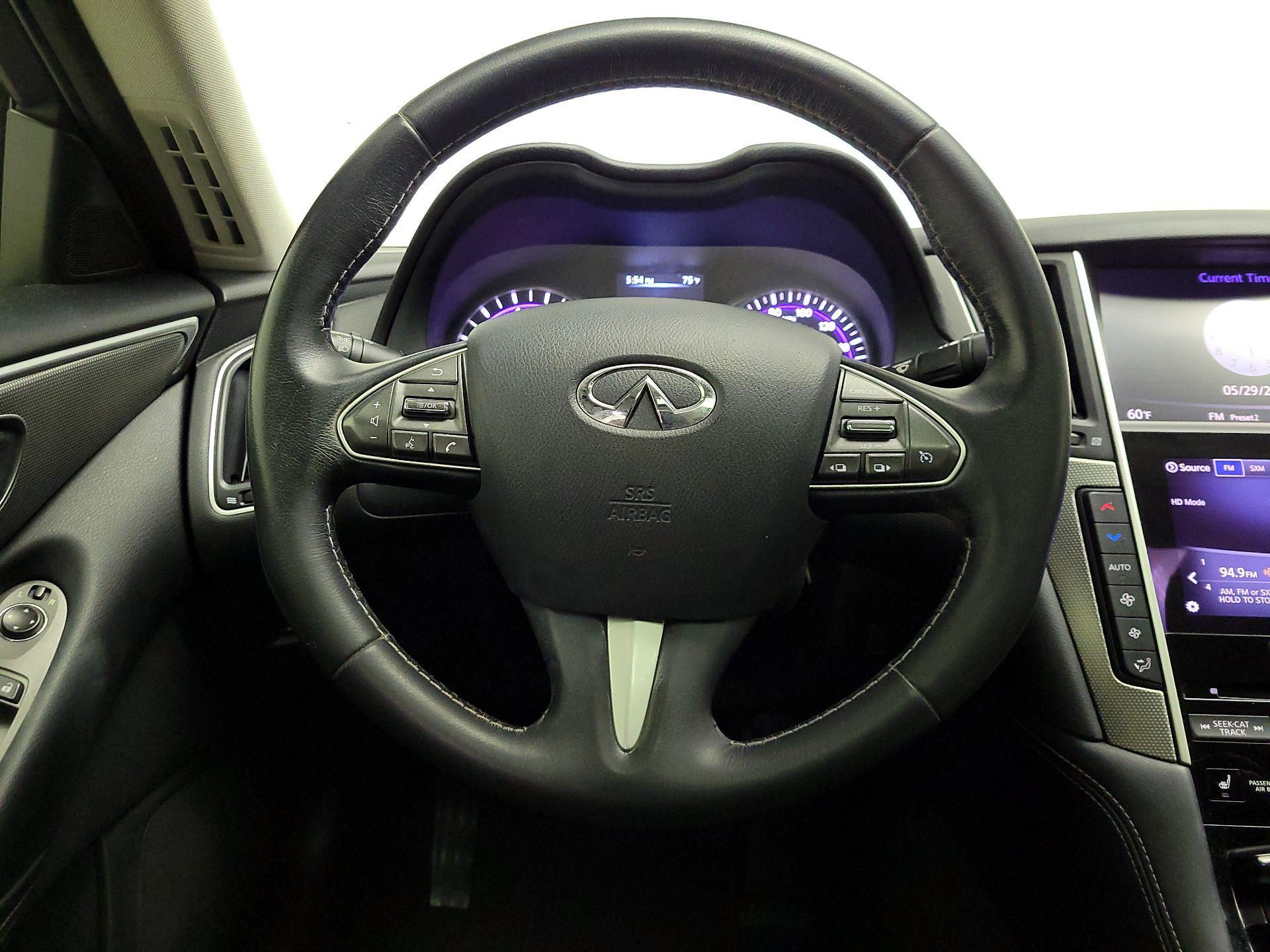 Thumbnail: 2015 INFINITI Q50 - 10